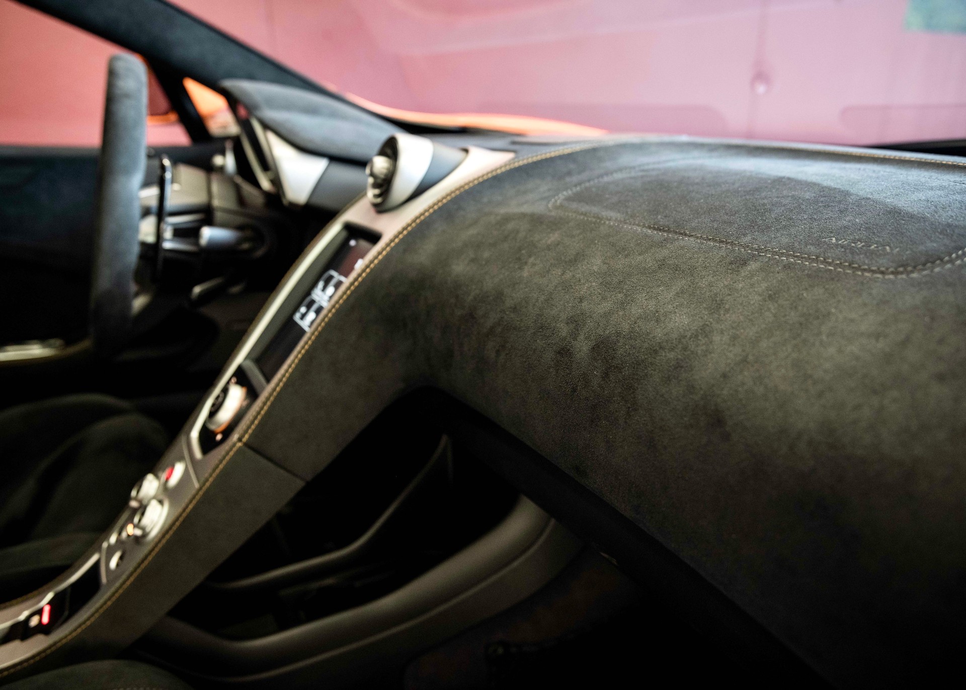 McLAREN 650S Coupé 3.8 V8 SSG-image-29