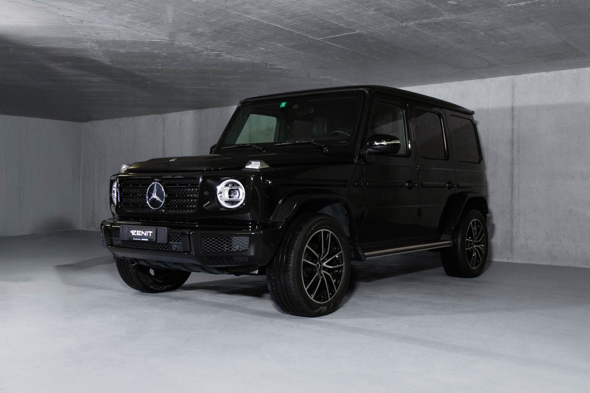 MERCEDES-BENZ G 400 d AMG Line 9G-Tronic-showroom-element-1