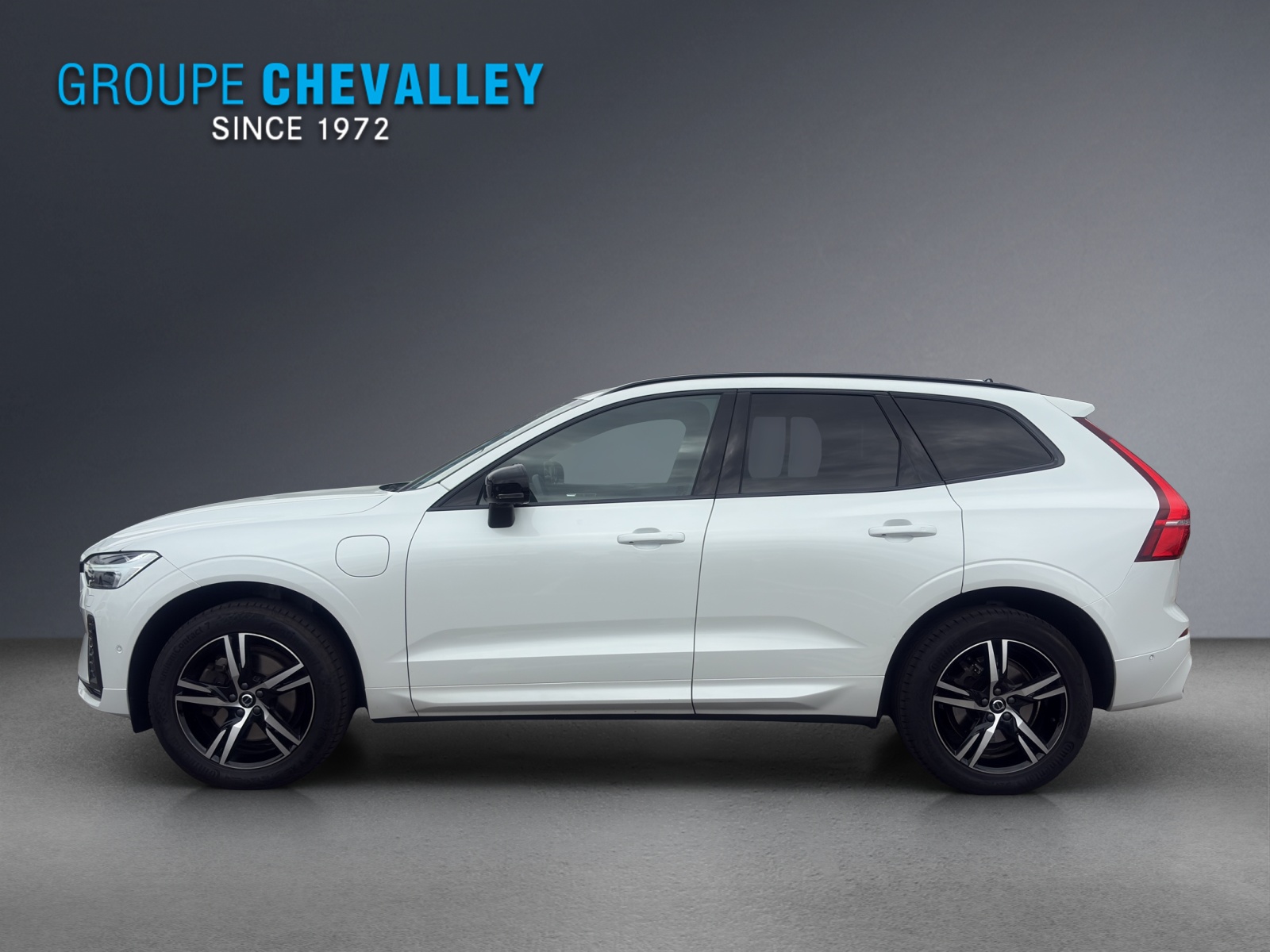 VOLVO XC60 T6 eAWD R-Design Geartronic-showroom-element-2