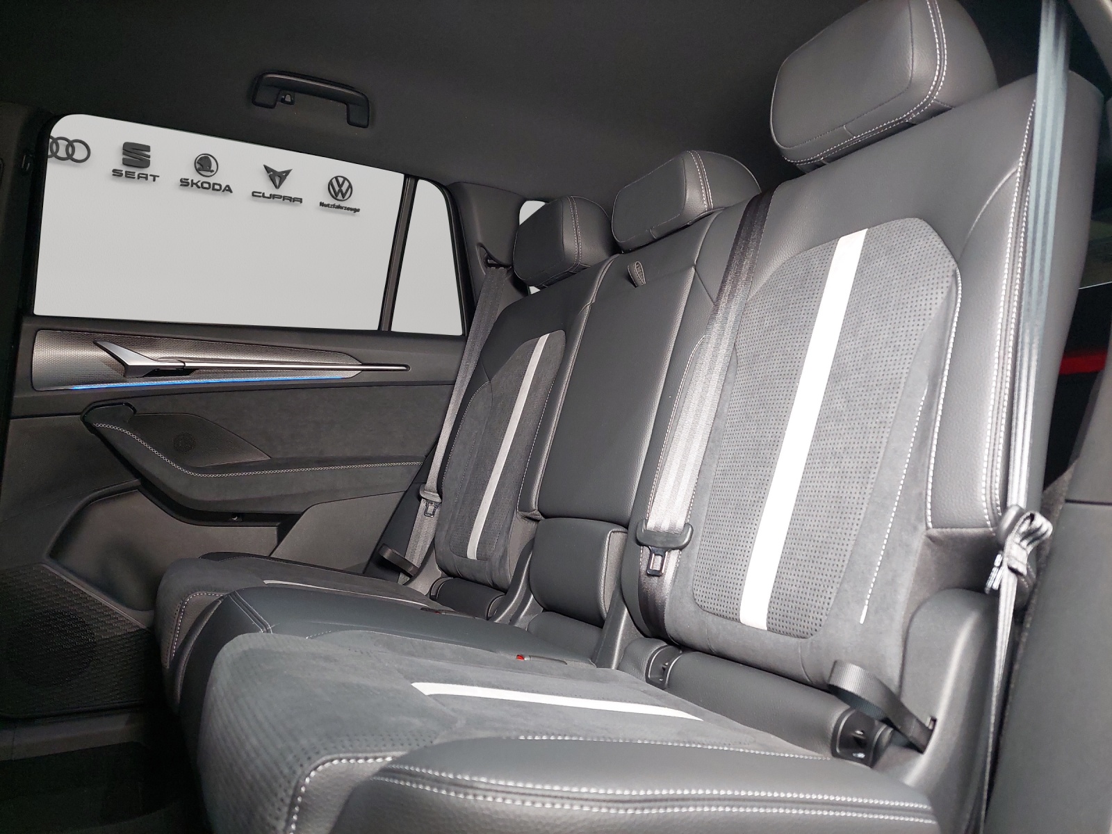 SKODA Kodiaq 2.0 TSI Sportline 4x4-image-8