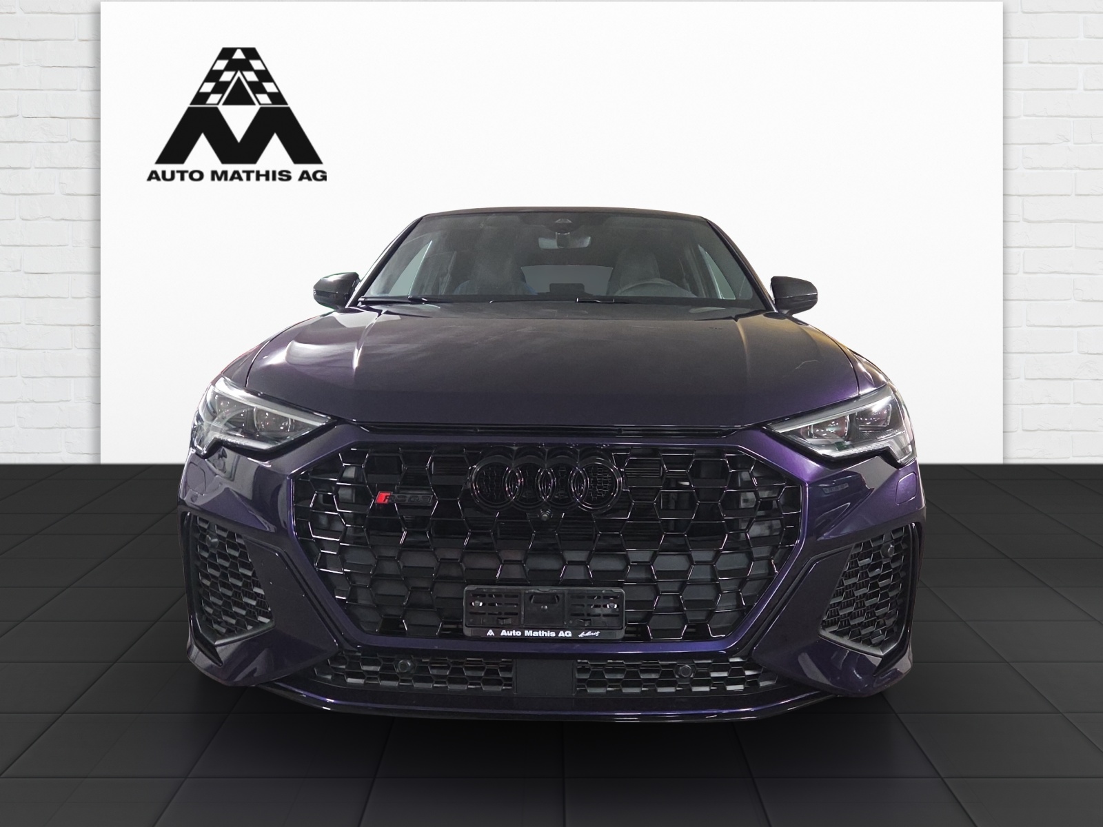 AUDI RS Q3 Sportback quattro S tronic-showroom-element-1