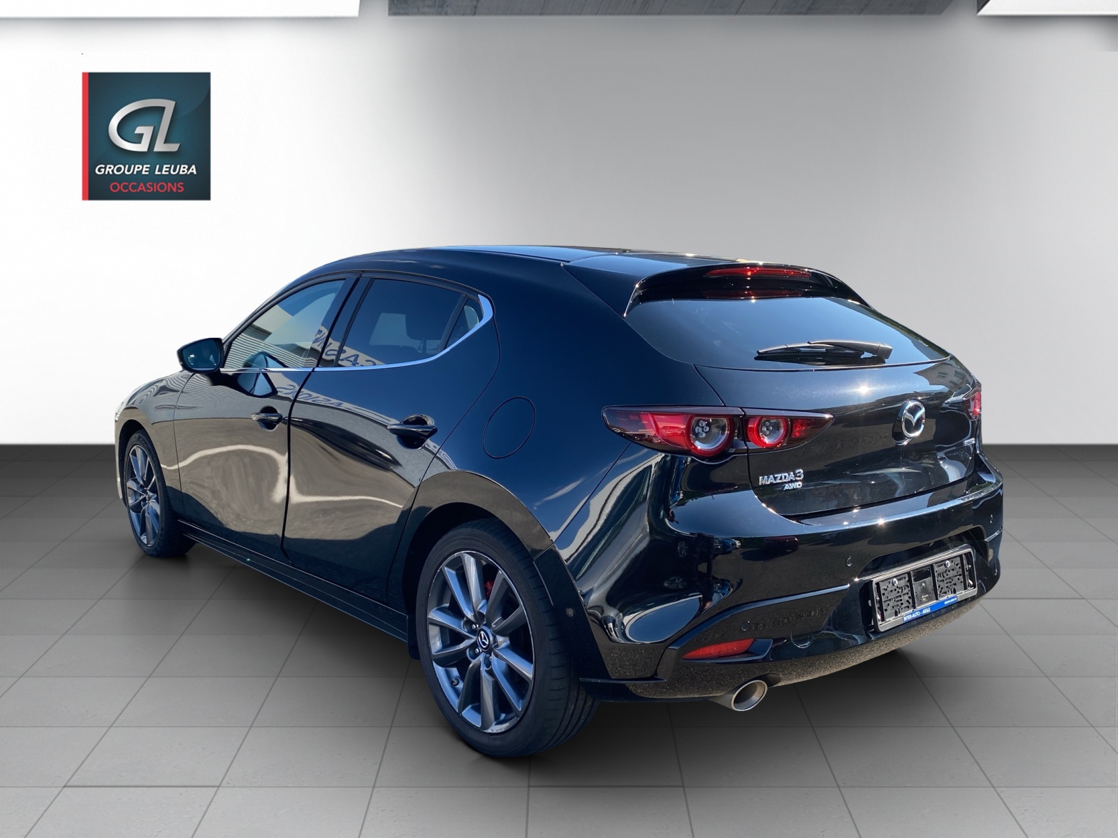 MAZDA 3 HB X 186 Revolution AWD-showroom-element-3