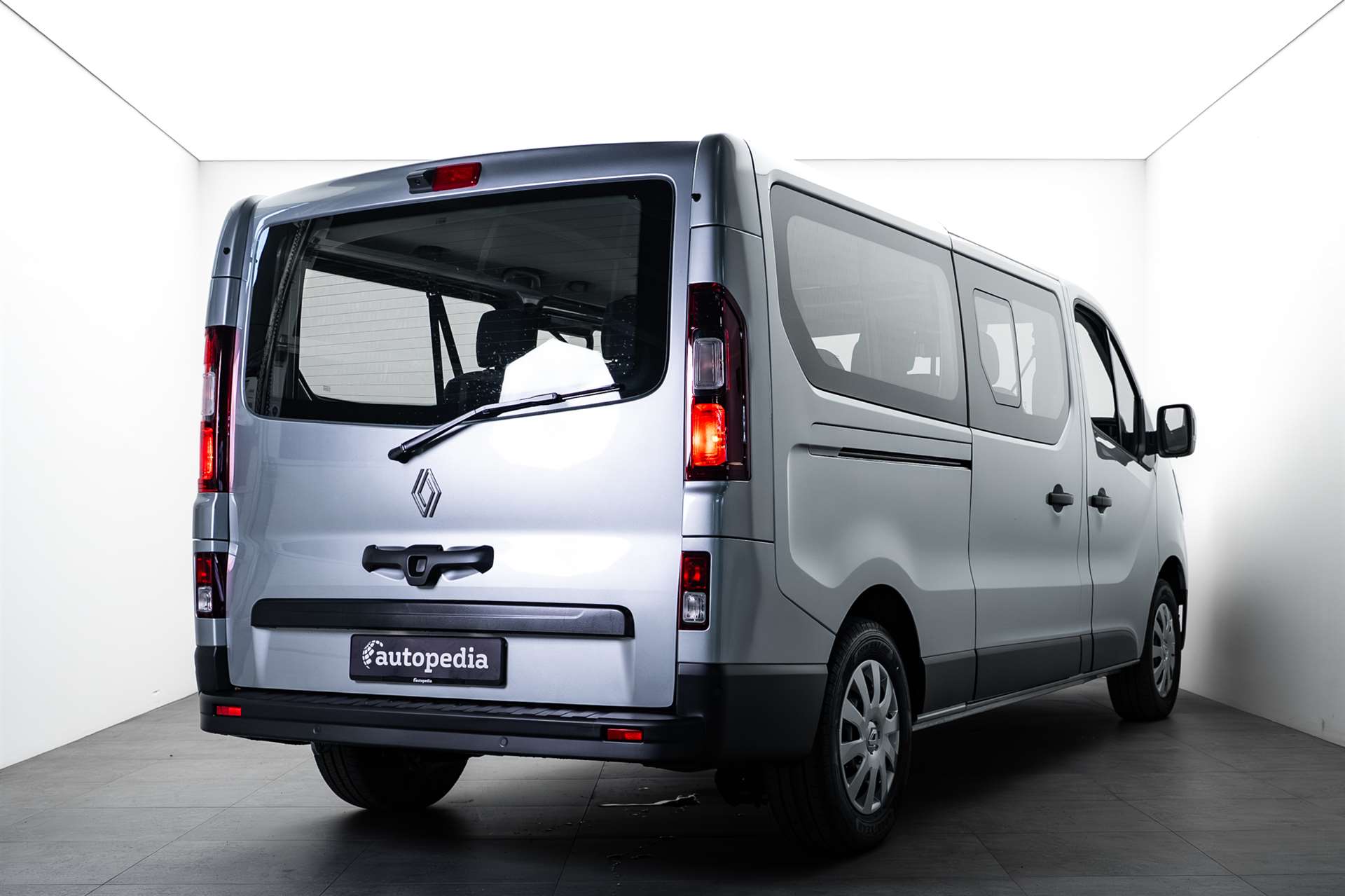 RENAULT Trafic Blue dCi 150 Grand Passenger Evo 9PL - 39%-showroom-element-2