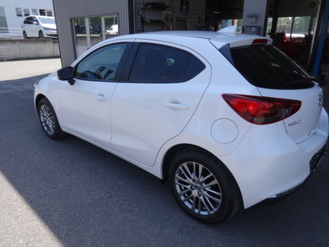 MAZDA 2 SKYACTIV-G 115 Mild Hybrid Revolution-image-2