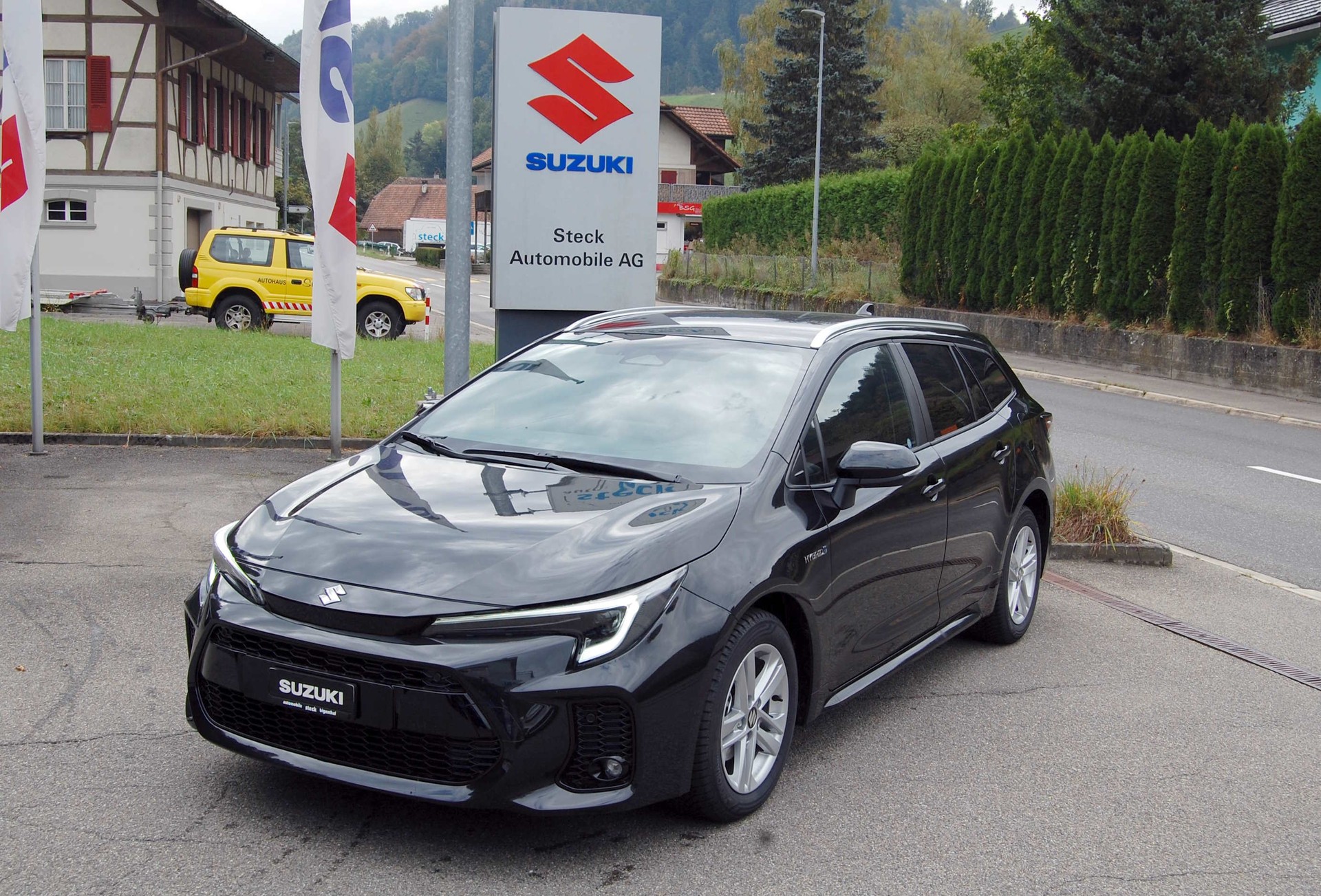 SUZUKI Swace 1.8 Hybrid Compact Top E-CVT-showroom-element-2