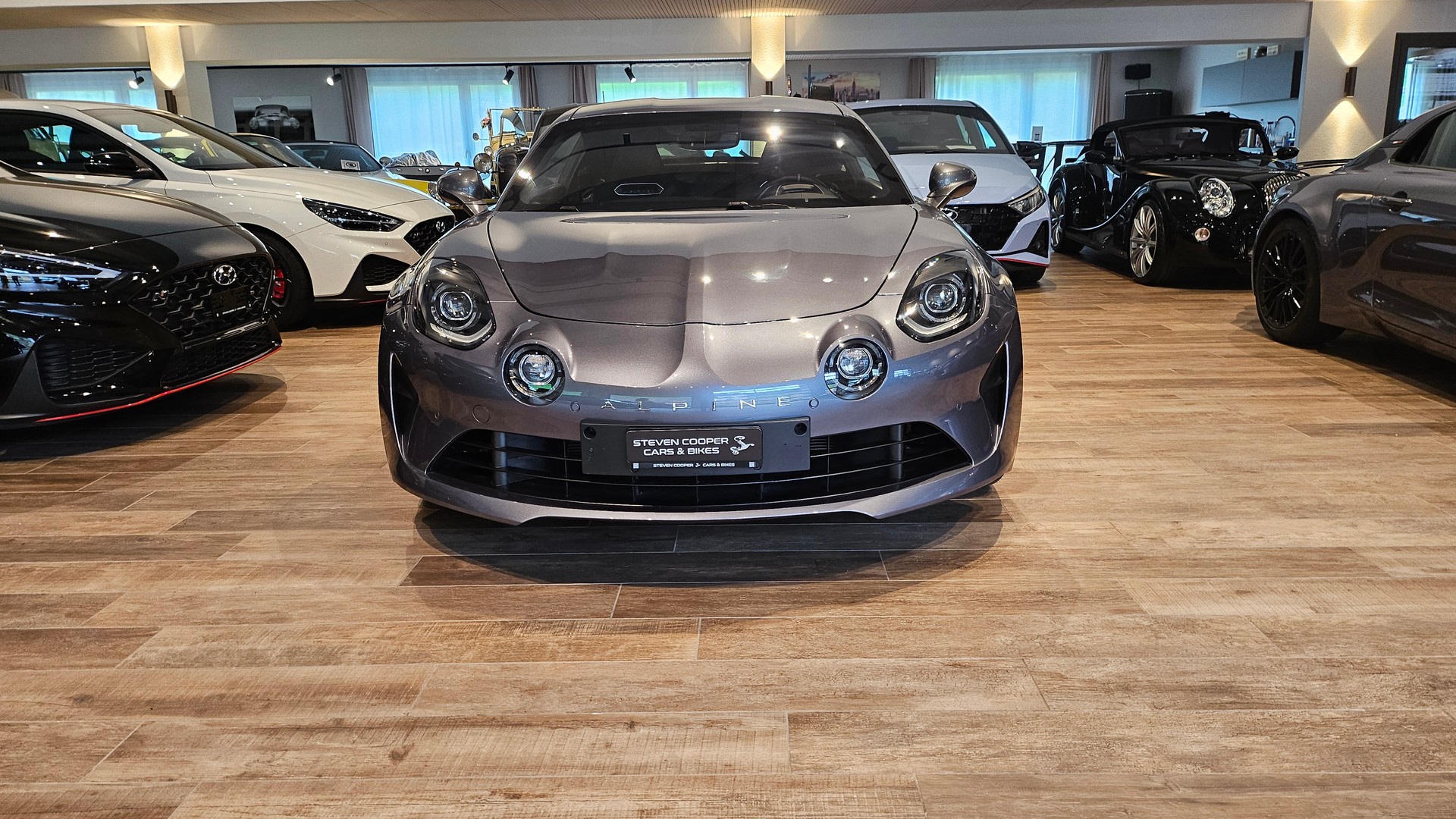 ALPINE A110-showroom-element-2