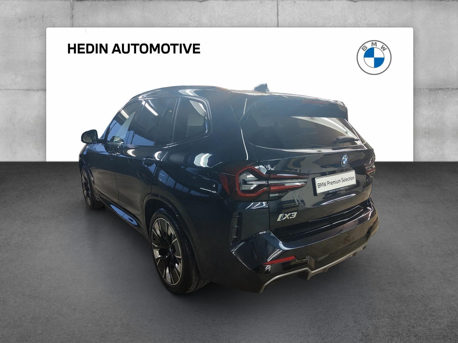 BMW iX3 E-Motor-showroom-element-2