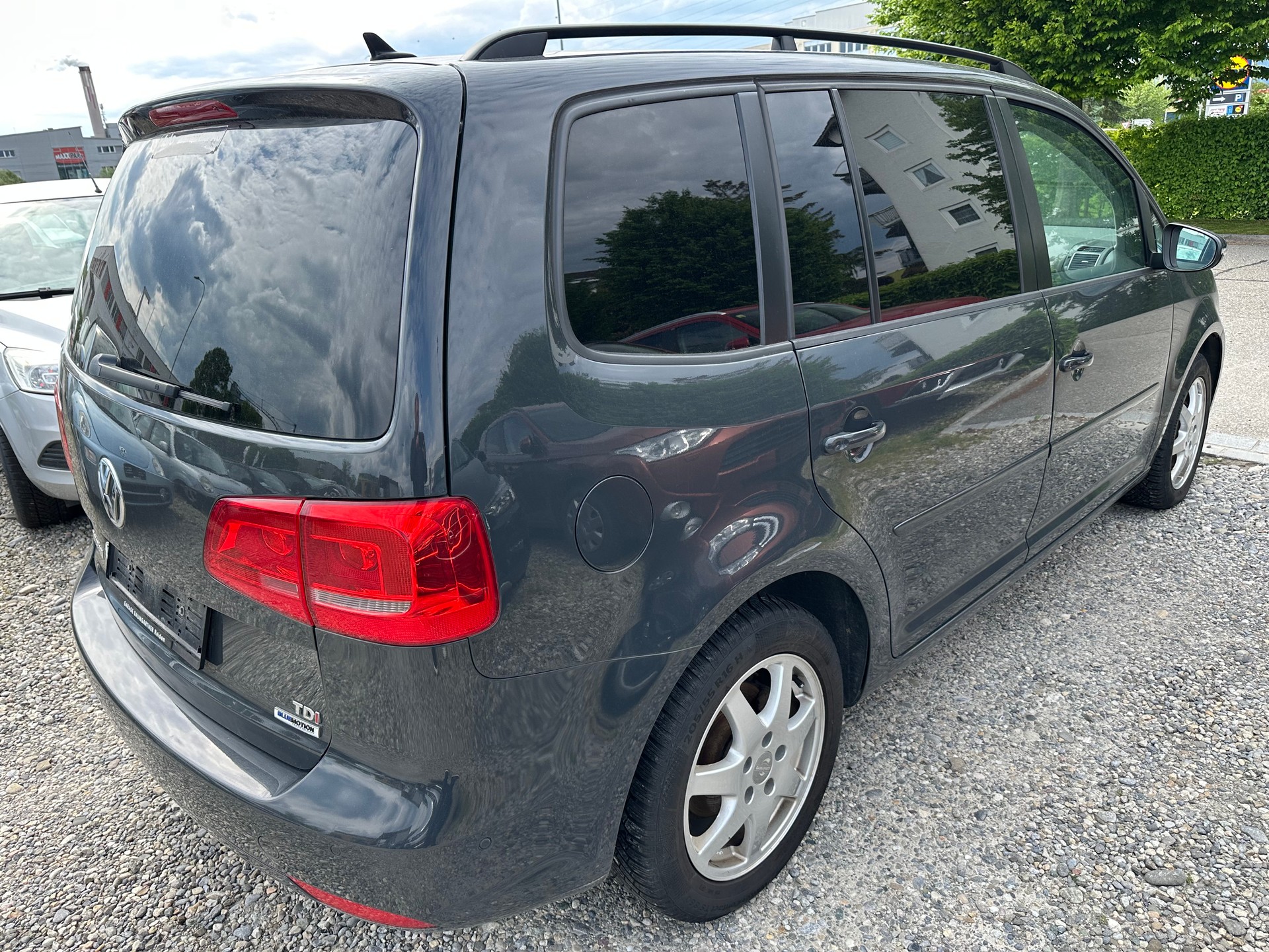 VW Touran 1.6 TDI BMT Comfortline DSG-image-3