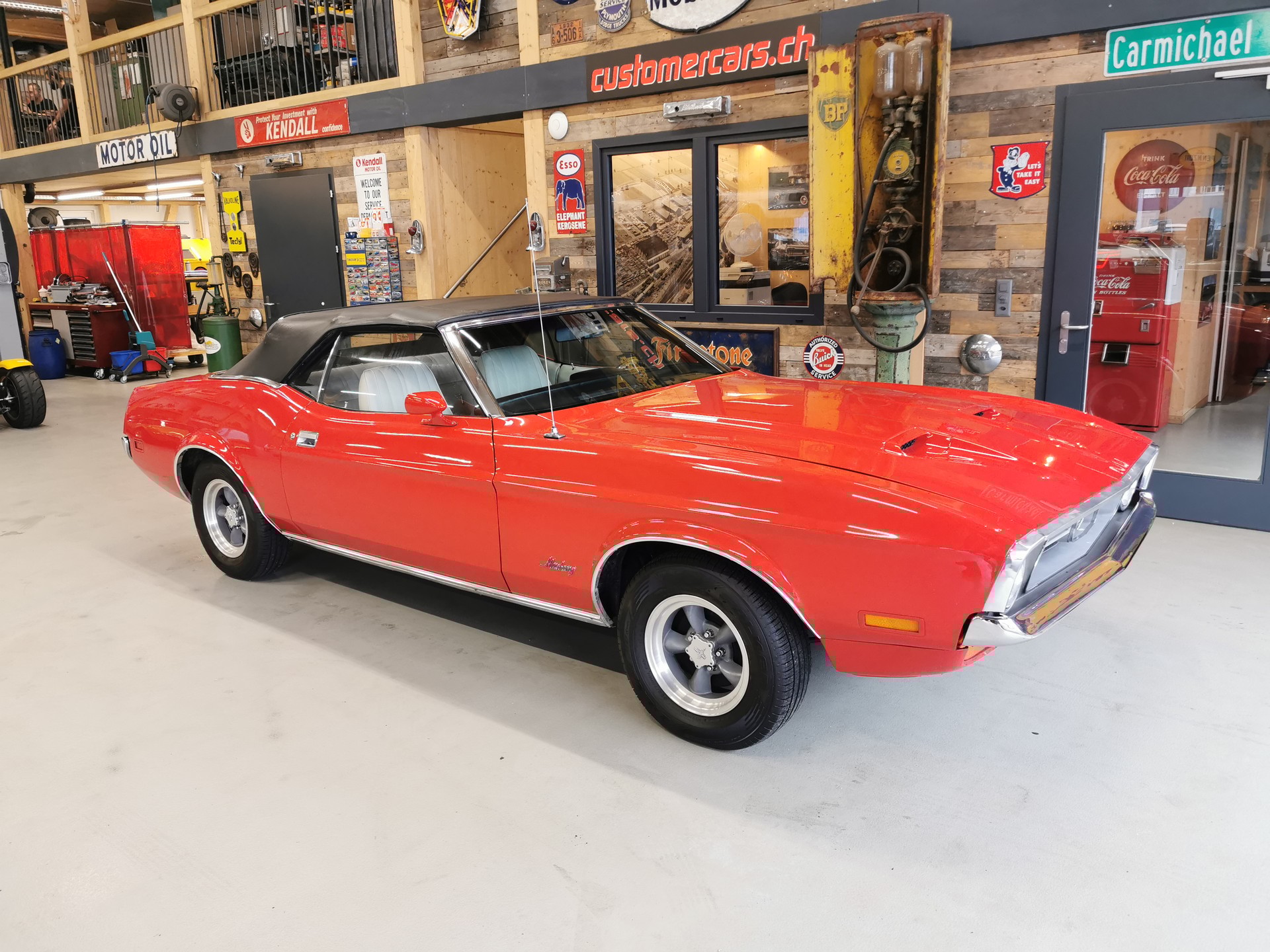 FORD Mustang Convertible-image-1