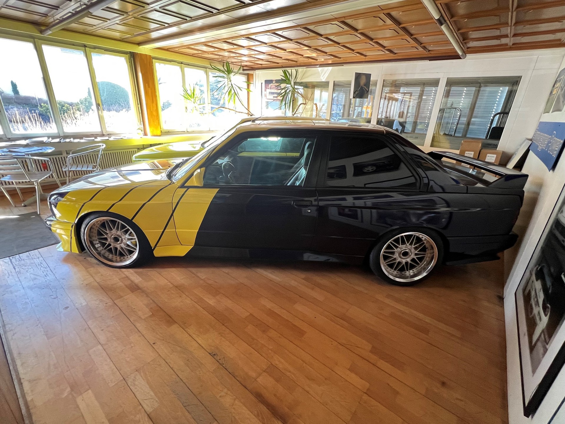BMW M3-showroom-element-2
