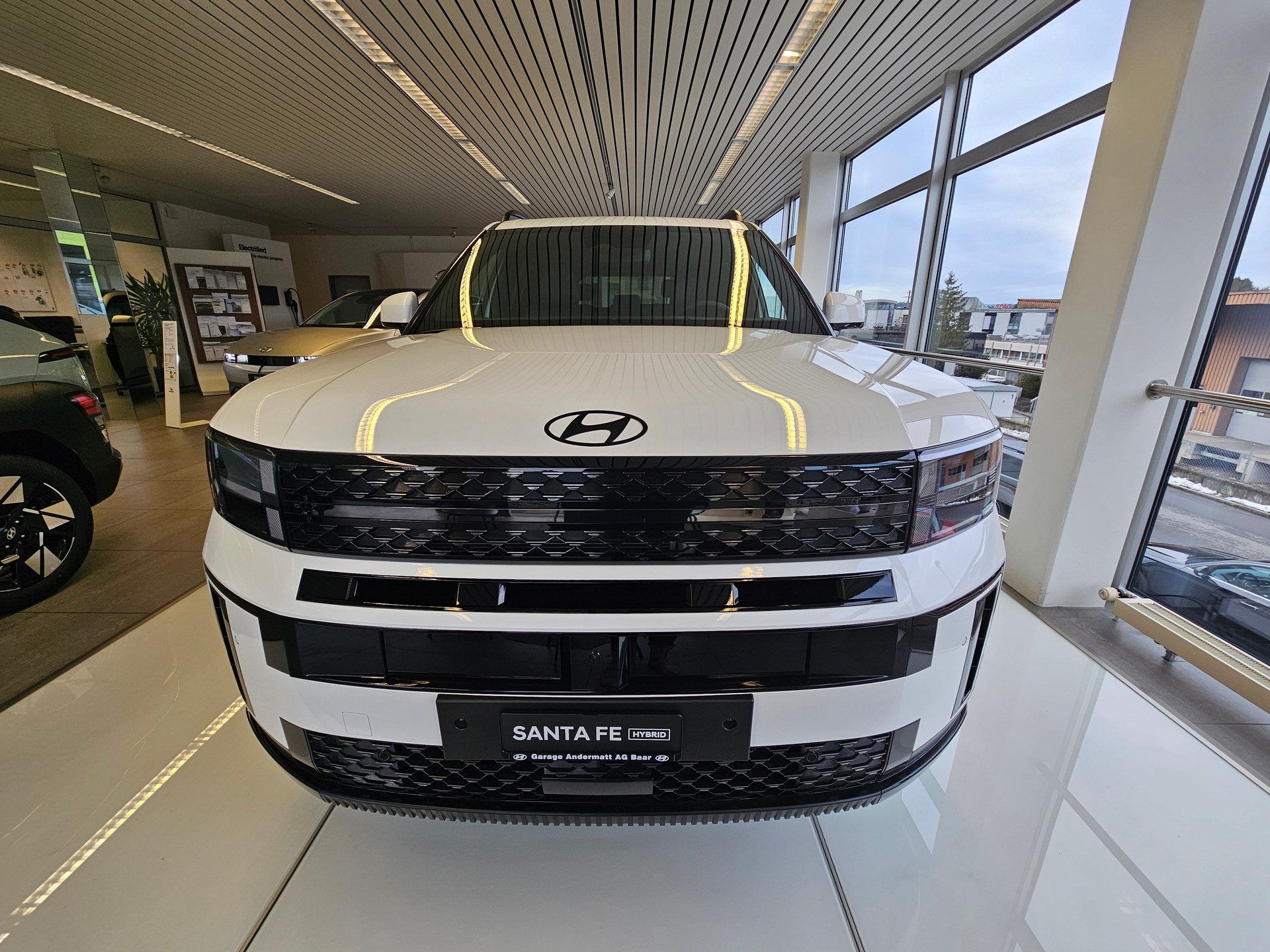 HYUNDAI Santa Fe 1.6 TGDi HEV Calligraphy-showroom-element-1