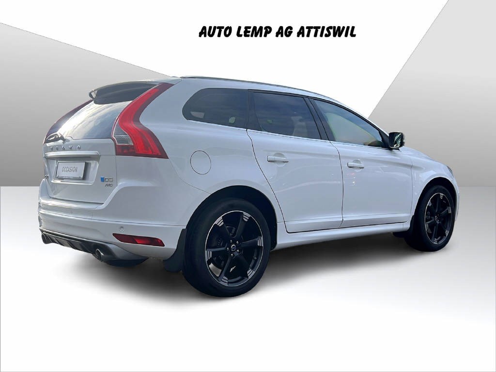 VOLVO XC60 2.4 D5 R-Design AWD-showroom-element-3