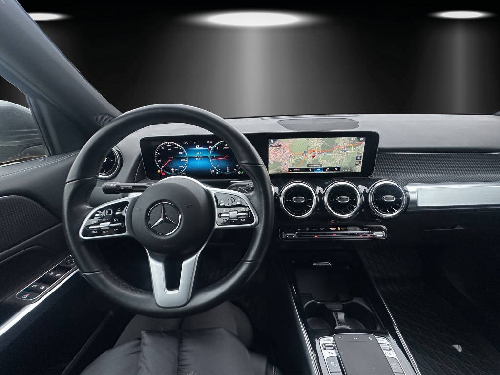 MERCEDES-BENZ GLB 200 d Progressive 4matic-image-10