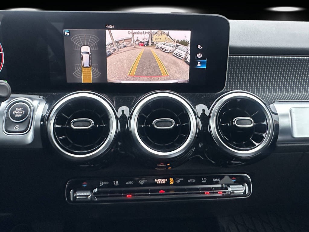 MERCEDES-BENZ GLB 200 d Progressive 4matic-image-11