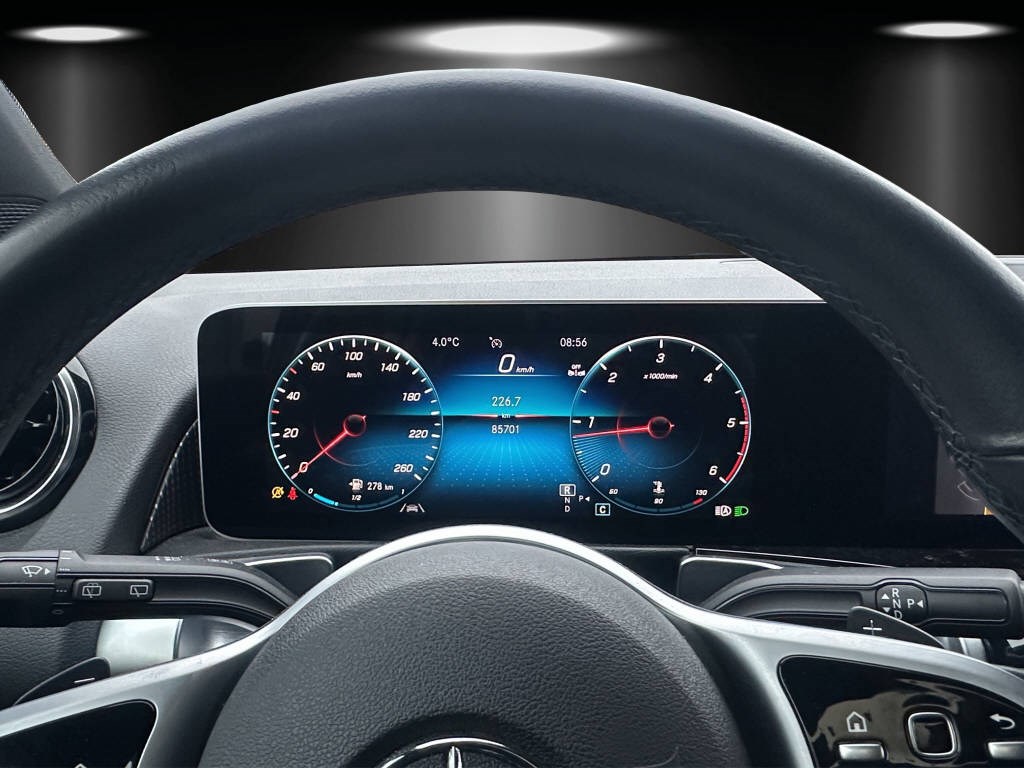 MERCEDES-BENZ GLB 200 d Progressive 4matic-image-12