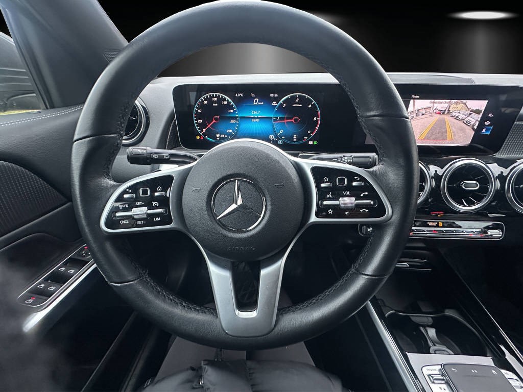MERCEDES-BENZ GLB 200 d Progressive 4matic-image-13