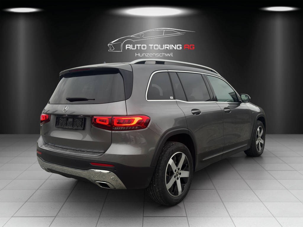 MERCEDES-BENZ GLB 200 d Progressive 4matic-image-2
