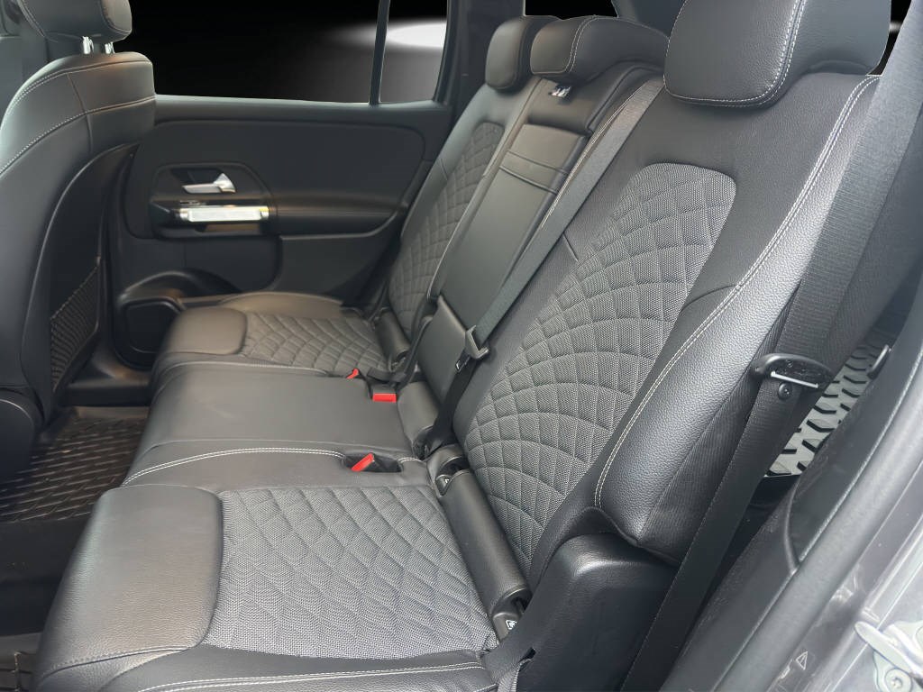 MERCEDES-BENZ GLB 200 d Progressive 4matic-image-9