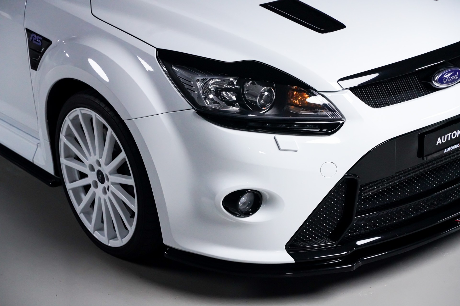 FORD Focus 2.5 Turbo RS-showroom-element-3