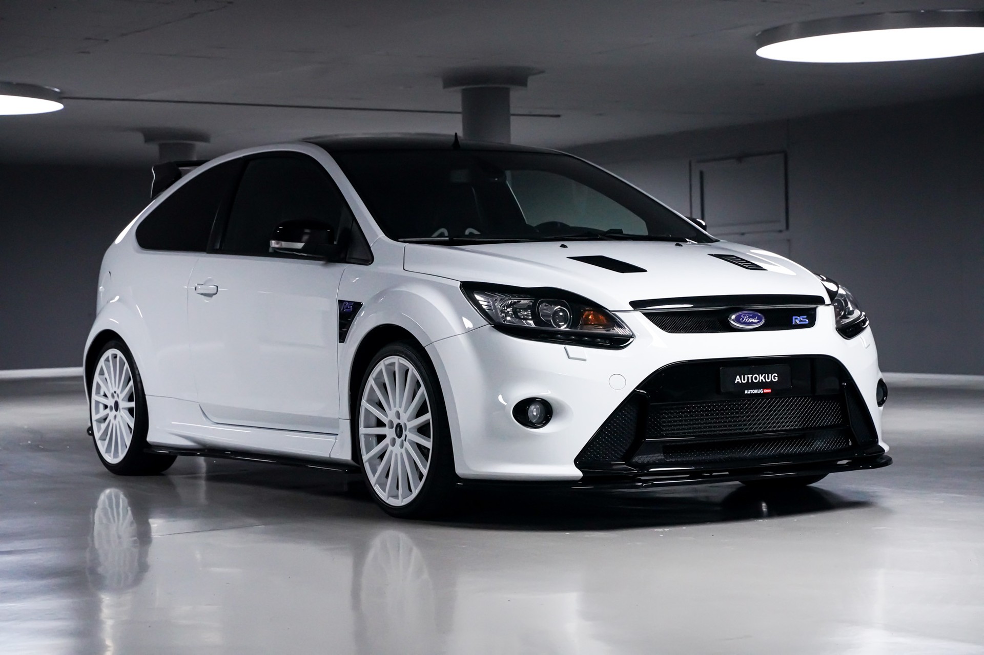 FORD Focus 2.5 Turbo RS-showroom-element-2