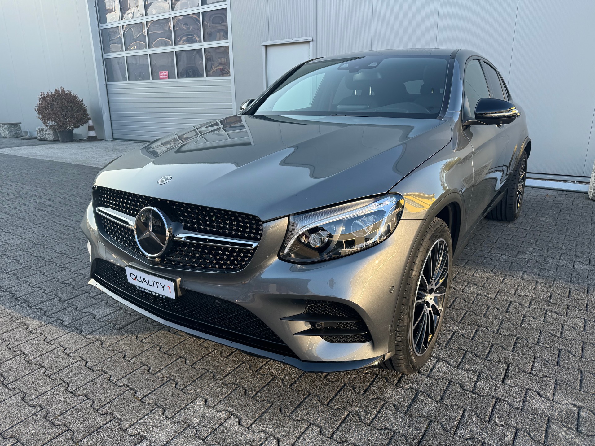 MERCEDES-BENZ GLC Coupé 250 AMG Line 4Matic 9G-Tronic*TOP ZUSTAND*TOP AUSSTATTUNG*10 JAHRE GRATIS SERVICE ODER 100000KM*-showroom-element-1