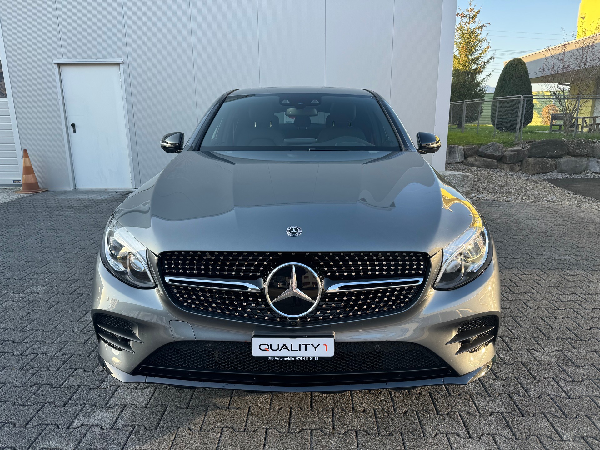 MERCEDES-BENZ GLC Coupé 250 AMG Line 4Matic 9G-Tronic*TOP ZUSTAND*TOP AUSSTATTUNG*10 JAHRE GRATIS SERVICE ODER 100000KM*-showroom-element-2