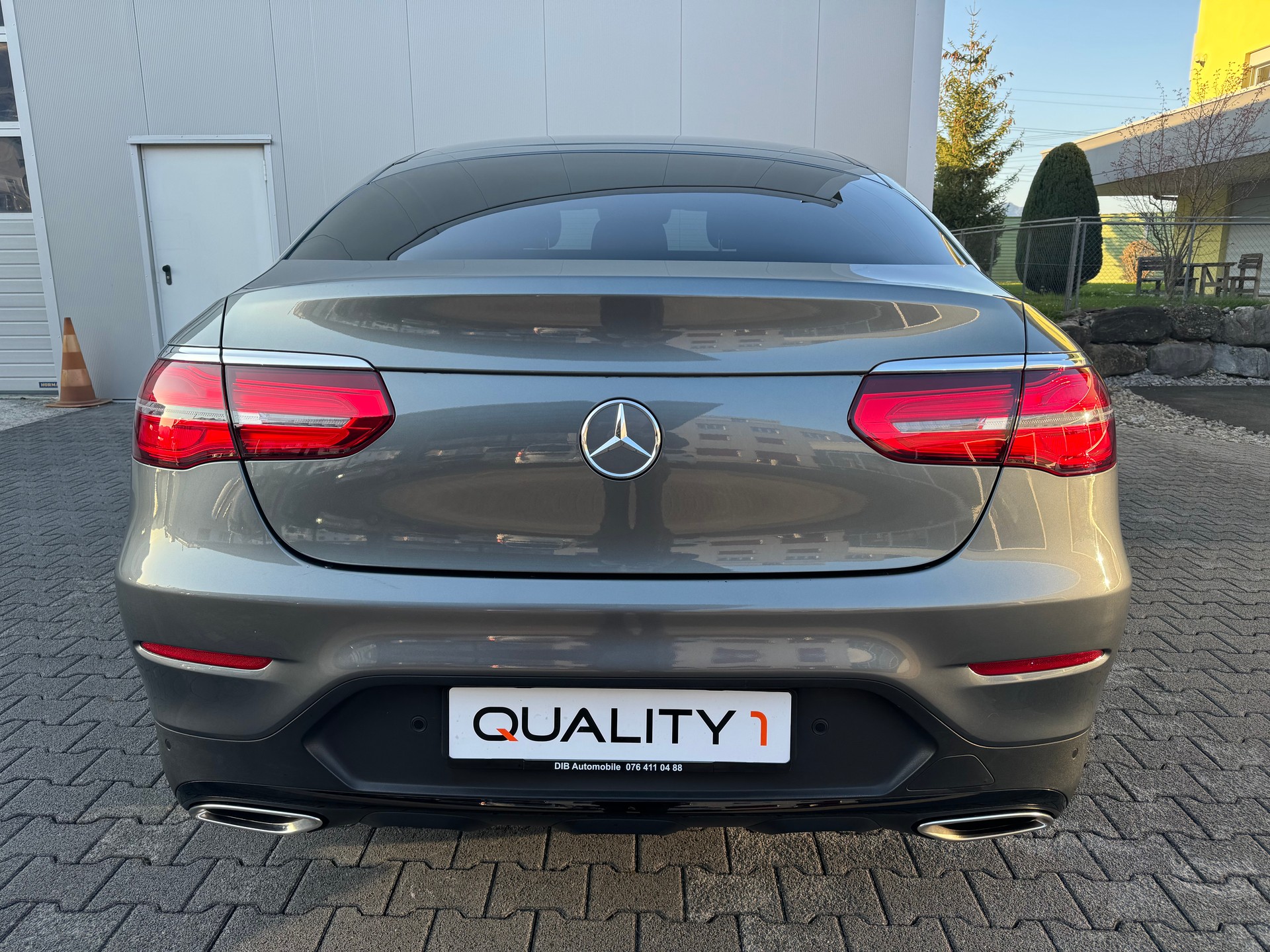 MERCEDES-BENZ GLC Coupé 250 AMG Line 4Matic 9G-Tronic*TOP ZUSTAND*TOP AUSSTATTUNG*10 JAHRE GRATIS SERVICE ODER 100000KM*-showroom-element-3