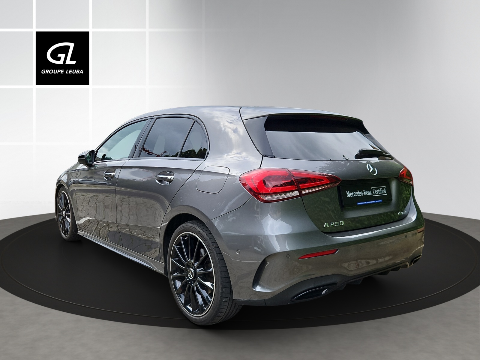 MERCEDES-BENZ A 250 AMG Line 4Matic-showroom-element-1