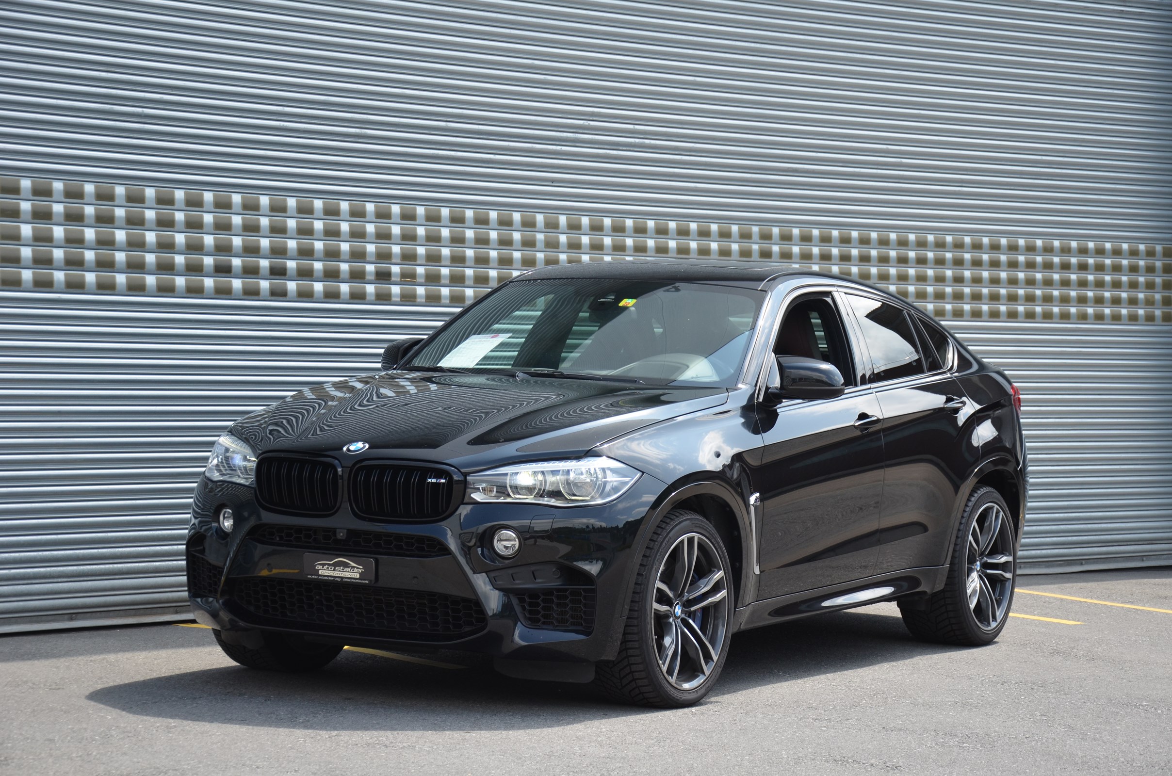 BMW X6M Steptronic (SUV / Geländewagen) BMW BMW X6M Steptronic (SUV / Geländewagen)