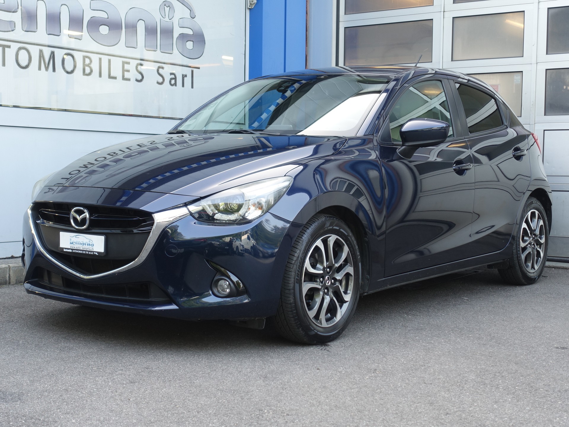 MAZDA 2 1.5i 16V Skyactiv-G Revolution-showroom-element-1