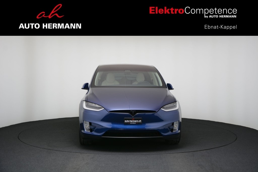 TESLA Model X 100 D-showroom-element-1