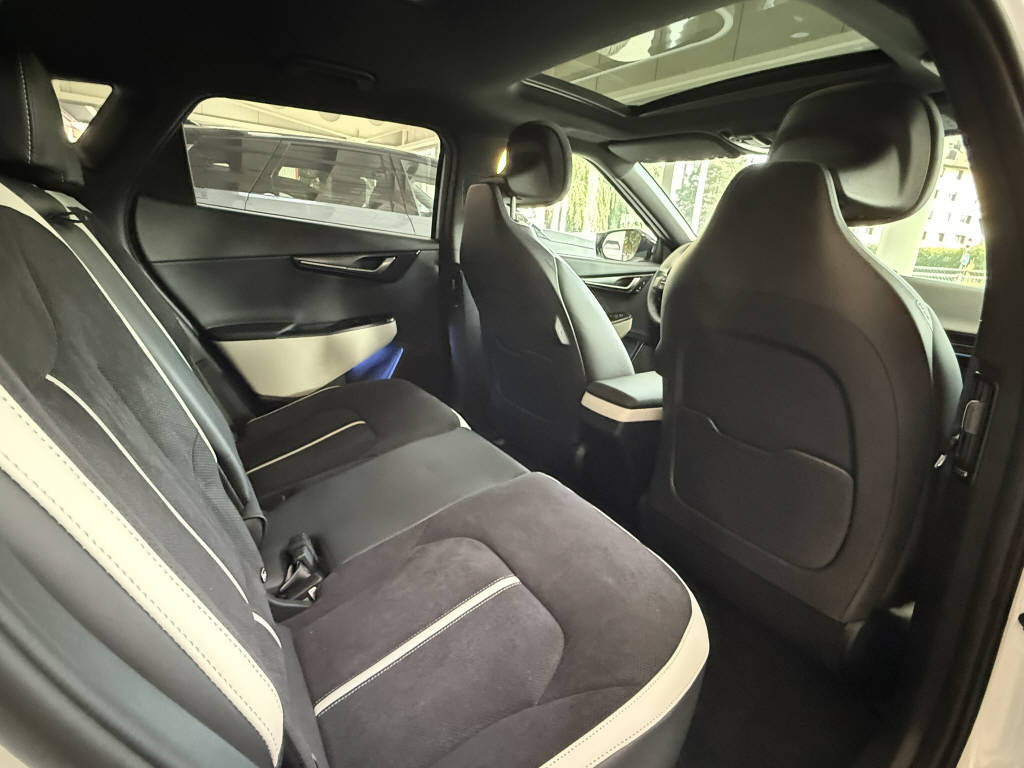 KIA EV6 GT-Line 4X4-image-8