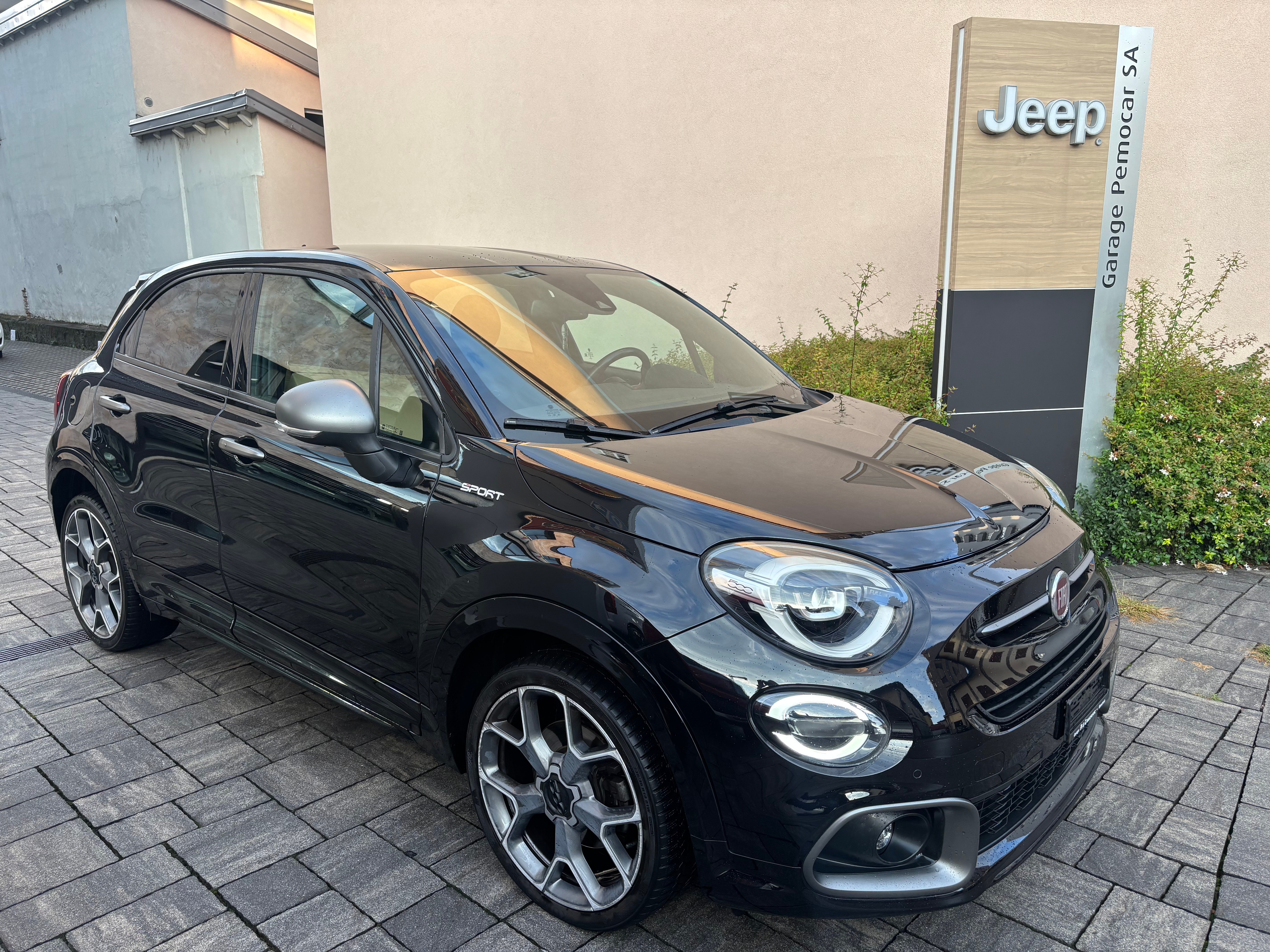 FIAT 500X 1.3 GSE Sport (SUV / Geländewagen) Fiat FIAT 500X 1.3 GSE Sport (SUV / Geländewagen)
