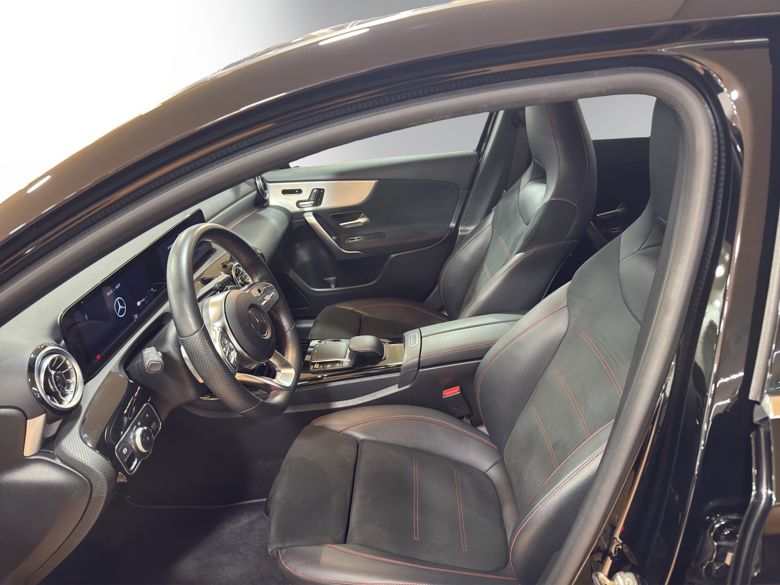 Image MERCEDES-BENZ A-250 A 250e AMG Line 8G-DCT