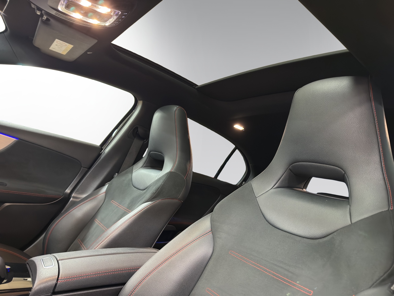 Image MERCEDES-BENZ A-250 A 250e AMG Line 8G-DCT