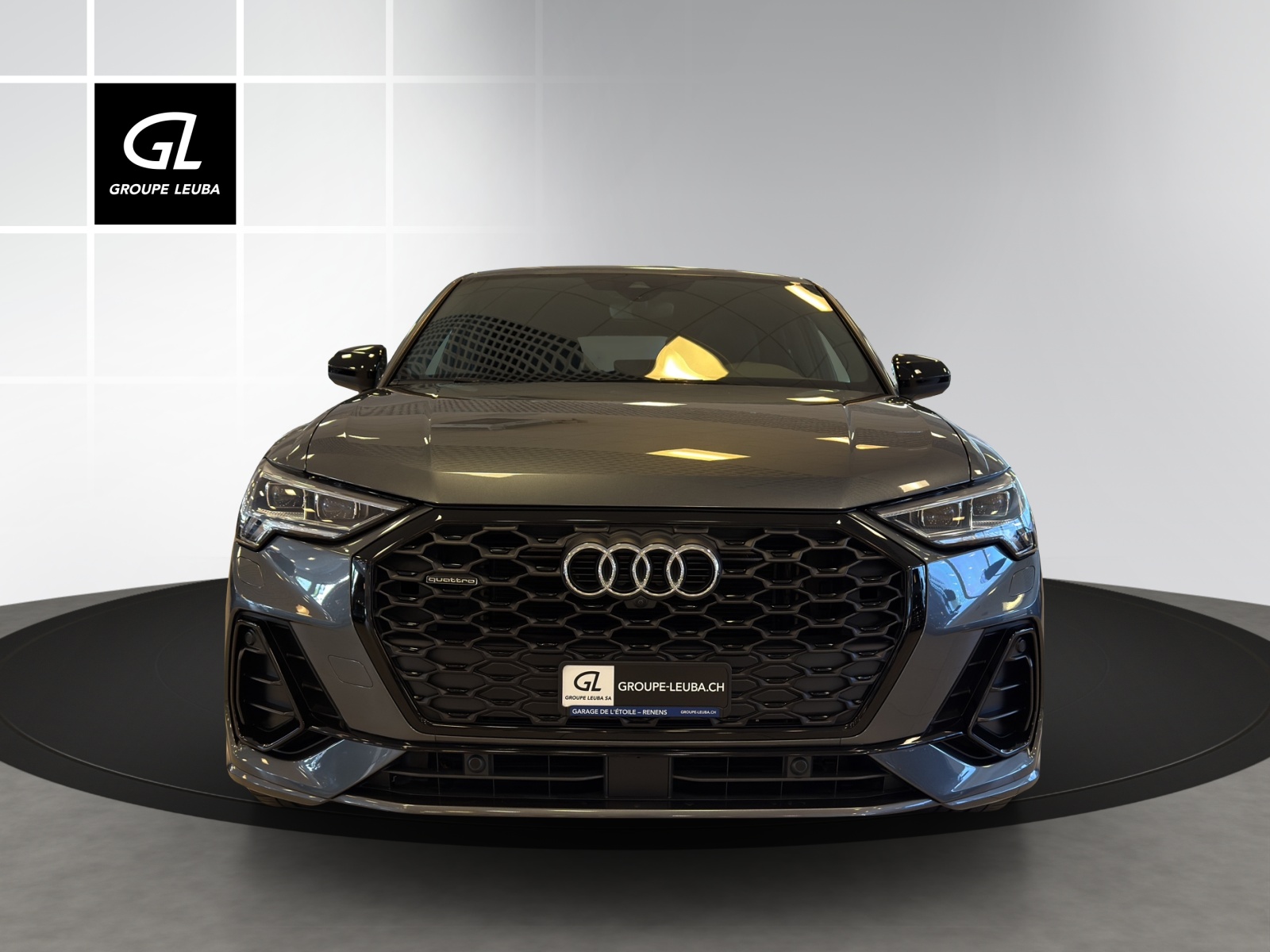 AUDI Q3 SB 45 TFSI S line qu-showroom-element-1