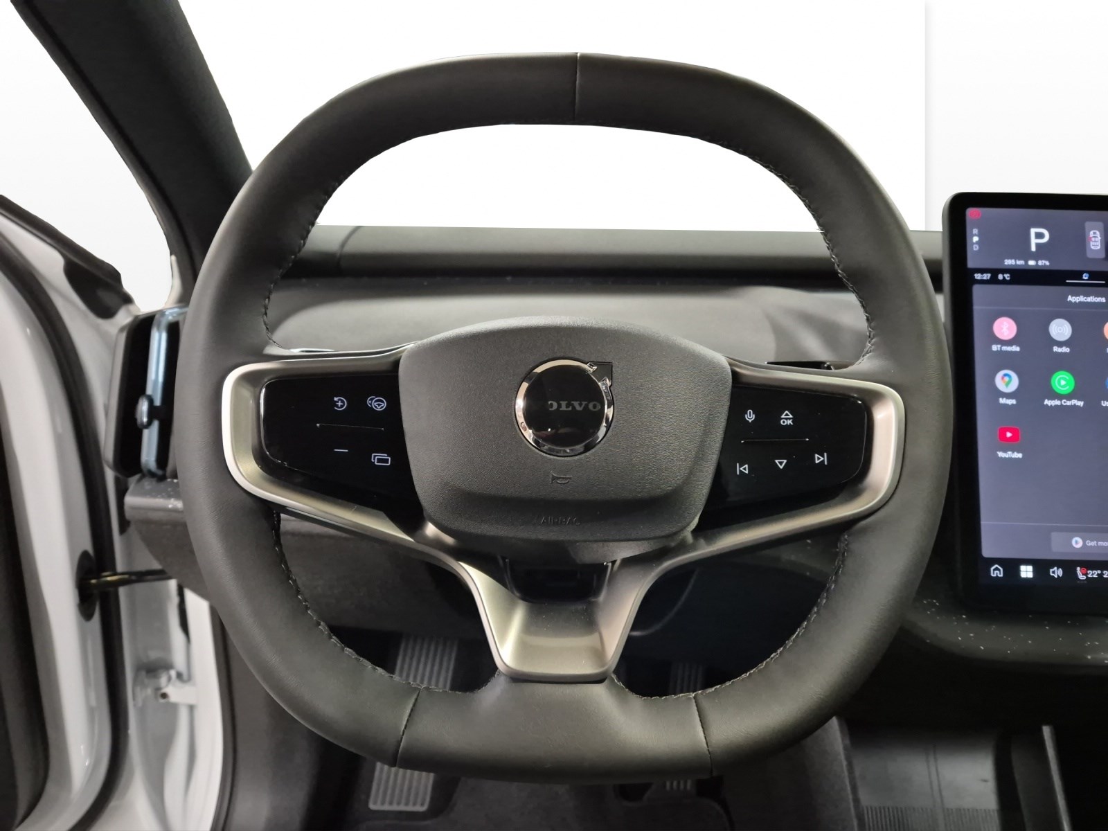 VOLVO EX 30 E60 Twin Ultra Performance AWD-image-9