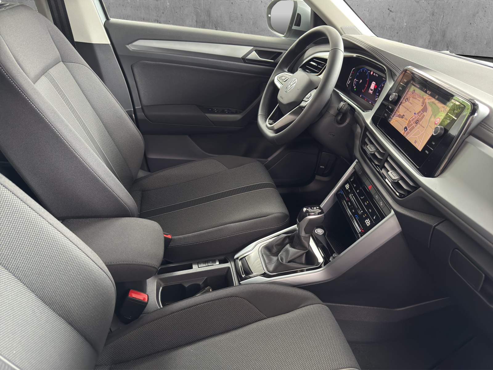 VW T-Roc 1.5 TSI EVO Life United DSG-image-7
