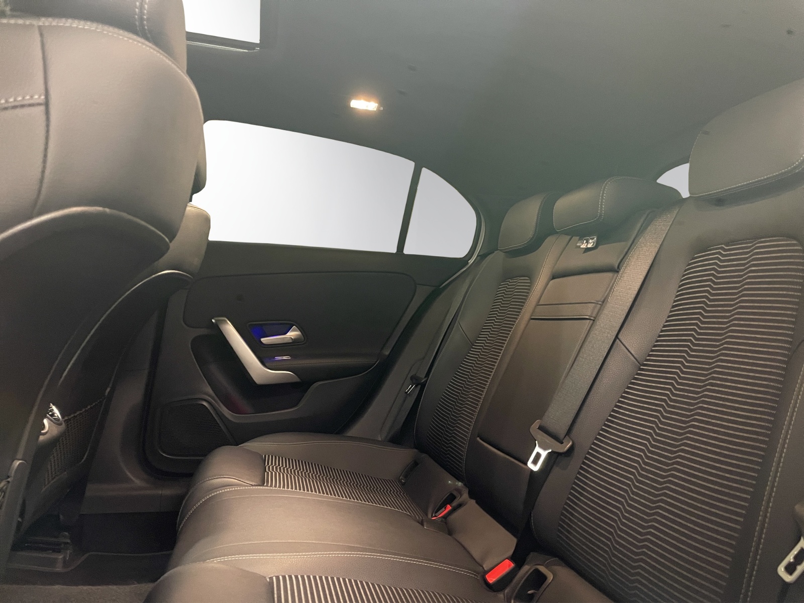 Image MERCEDES-BENZ A-180 A 180 Night Star 7G-DCT