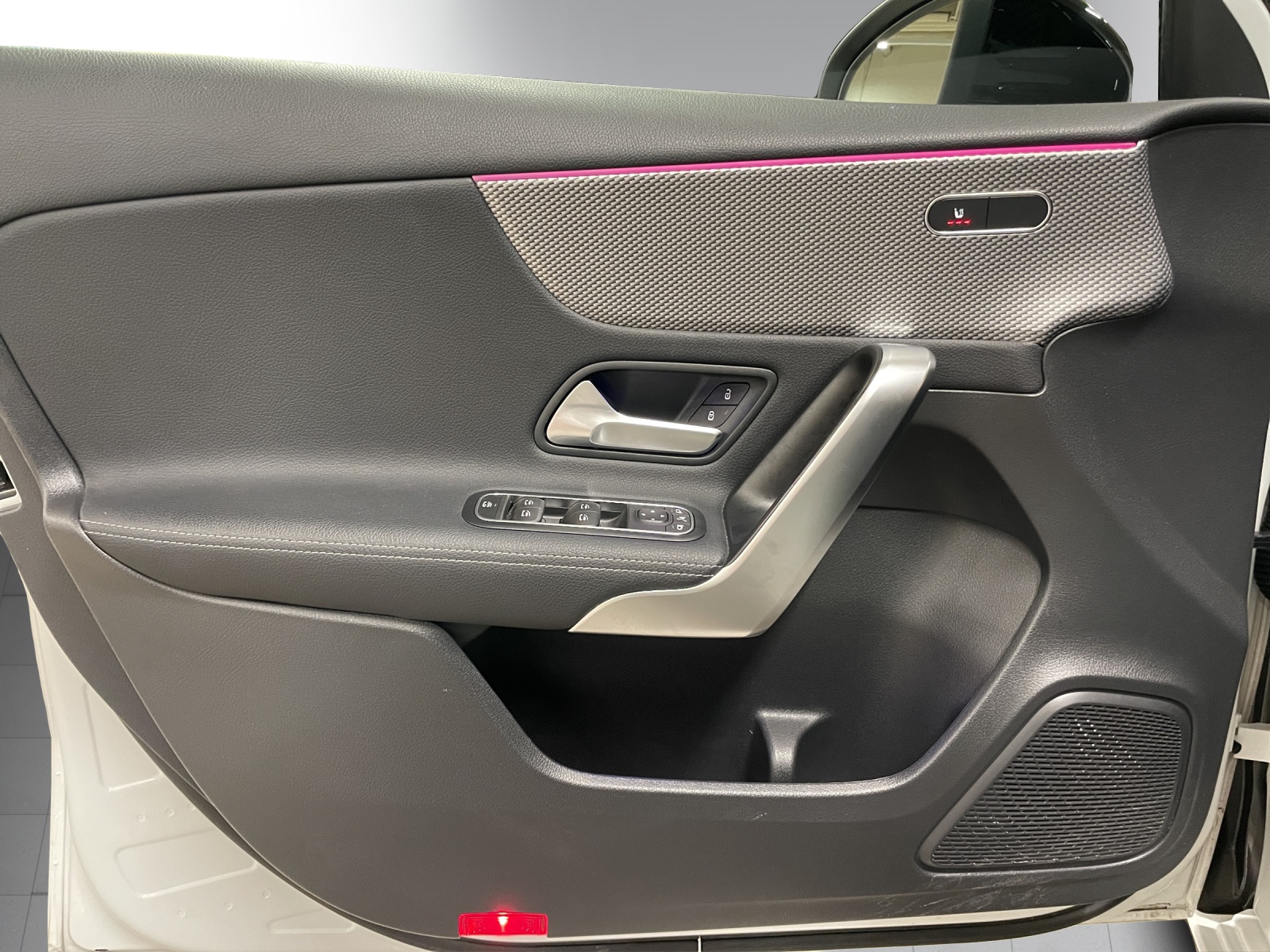 Image MERCEDES-BENZ A-180 A 180 Night Star 7G-DCT