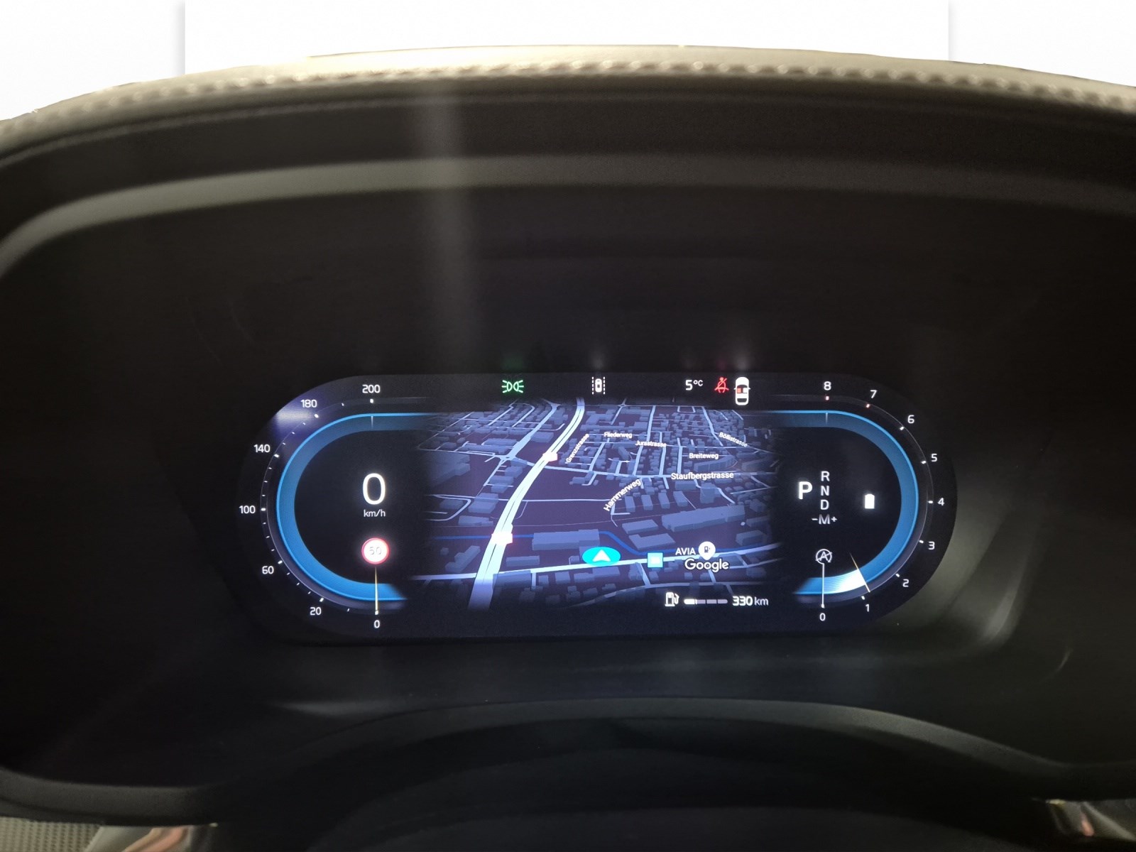 VOLVO V60 Cross Country 2.0 B5 Ultimate AWD-image-12