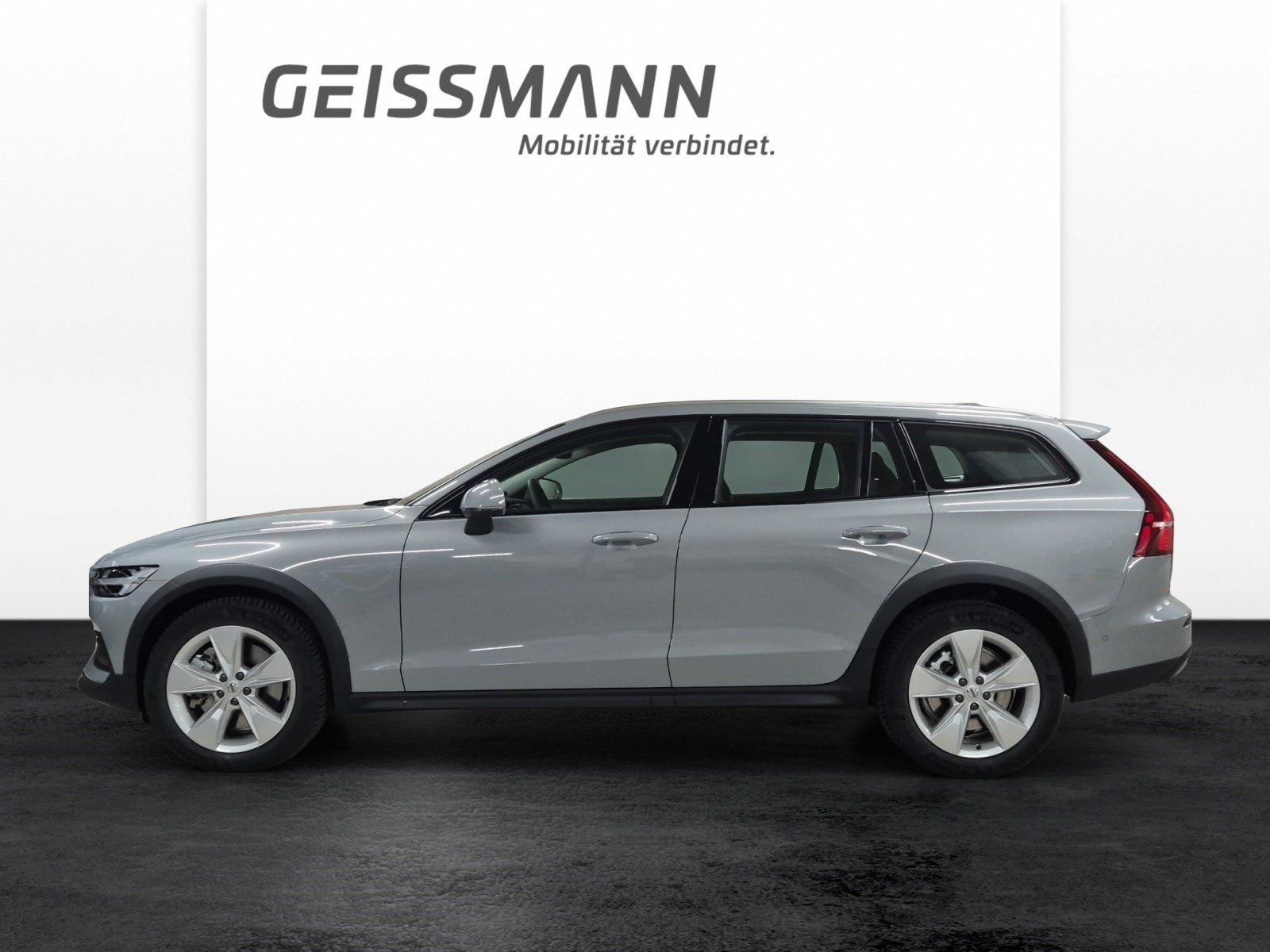 VOLVO V60 Cross Country 2.0 B5 Ultimate AWD-showroom-element-2