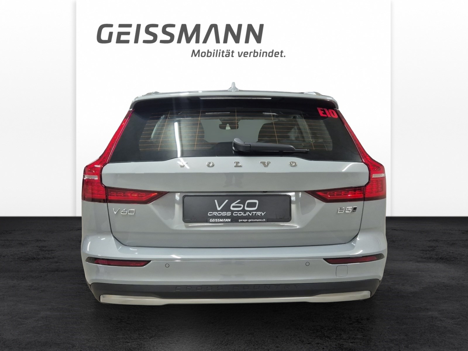 VOLVO V60 Cross Country 2.0 B5 Ultimate AWD-image-7