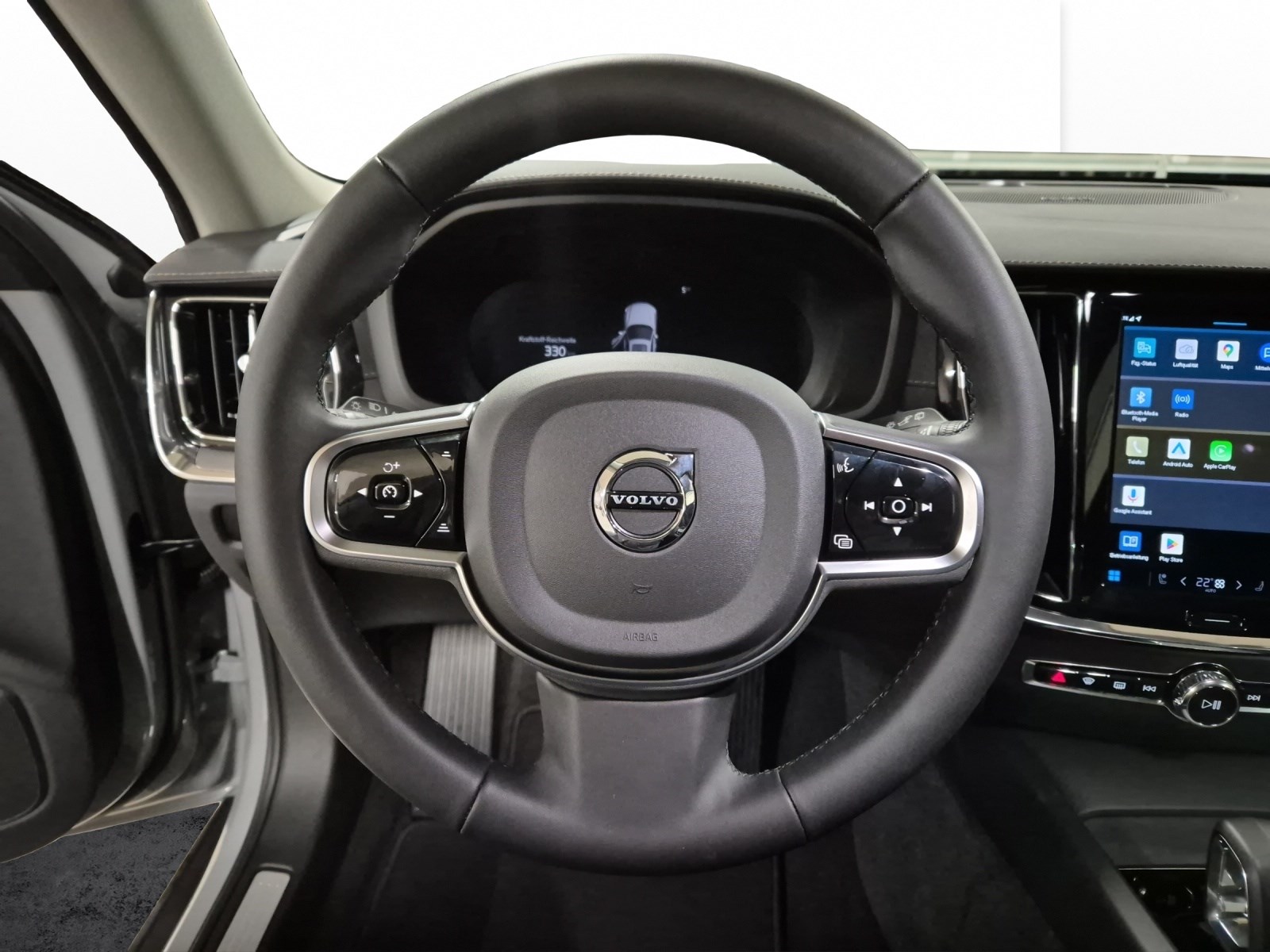 VOLVO V60 Cross Country 2.0 B5 Ultimate AWD-image-9