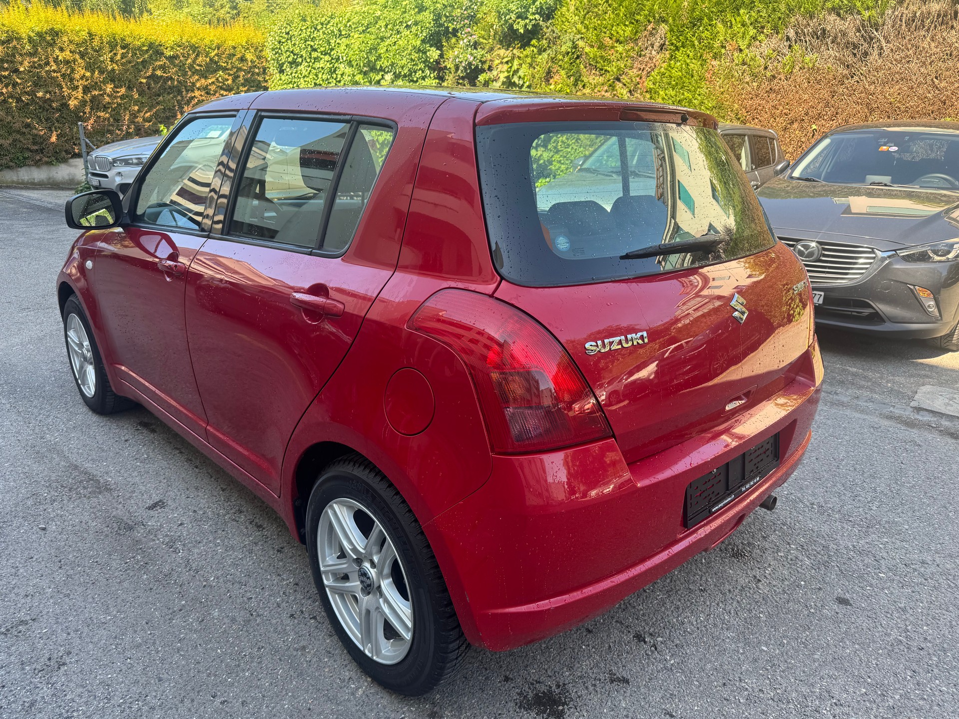 SUZUKI Swift 1.3i 16V GL-showroom-element-2