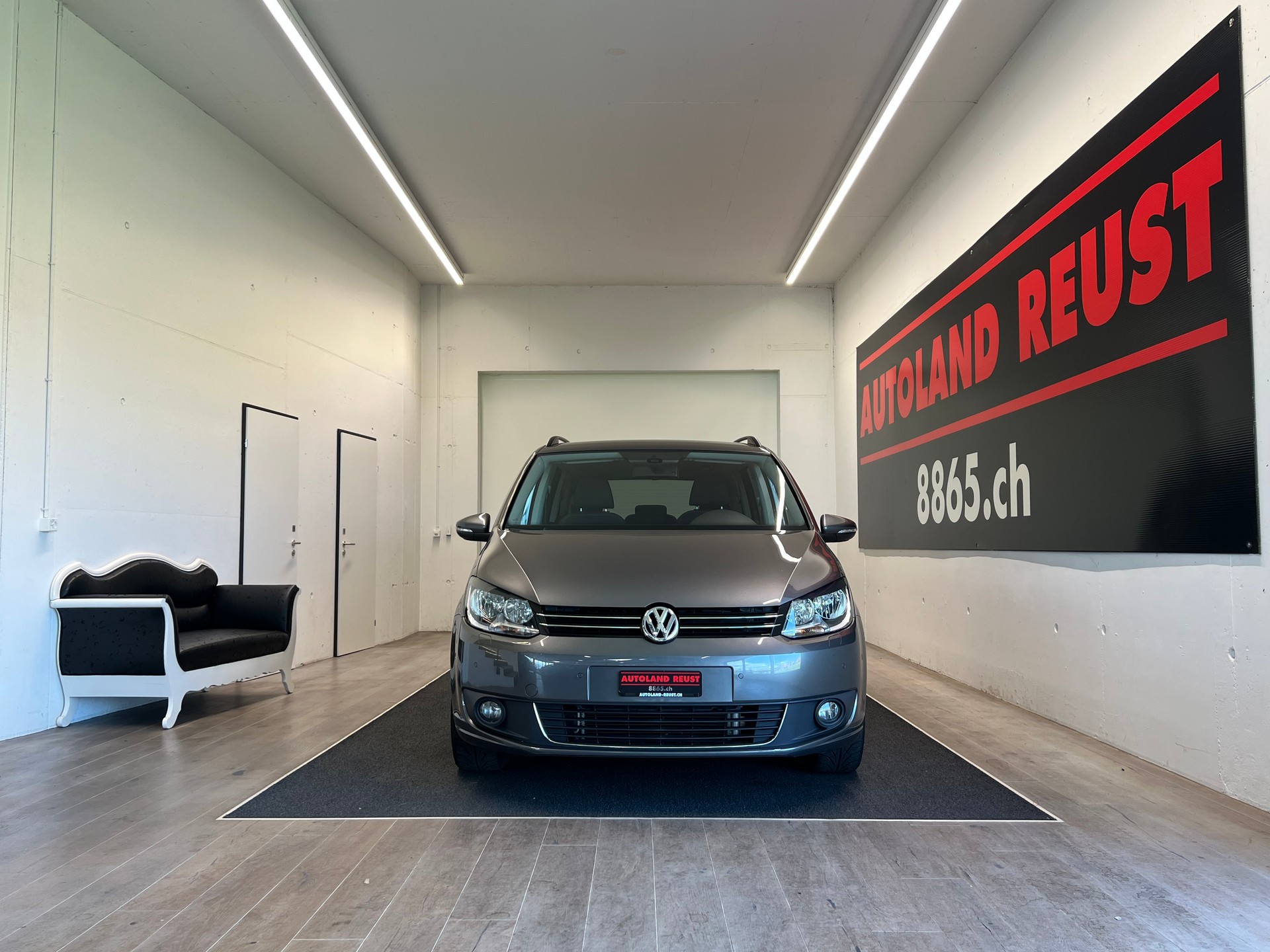 VW Touran 1.4 TSI Comfortline-showroom-element-1