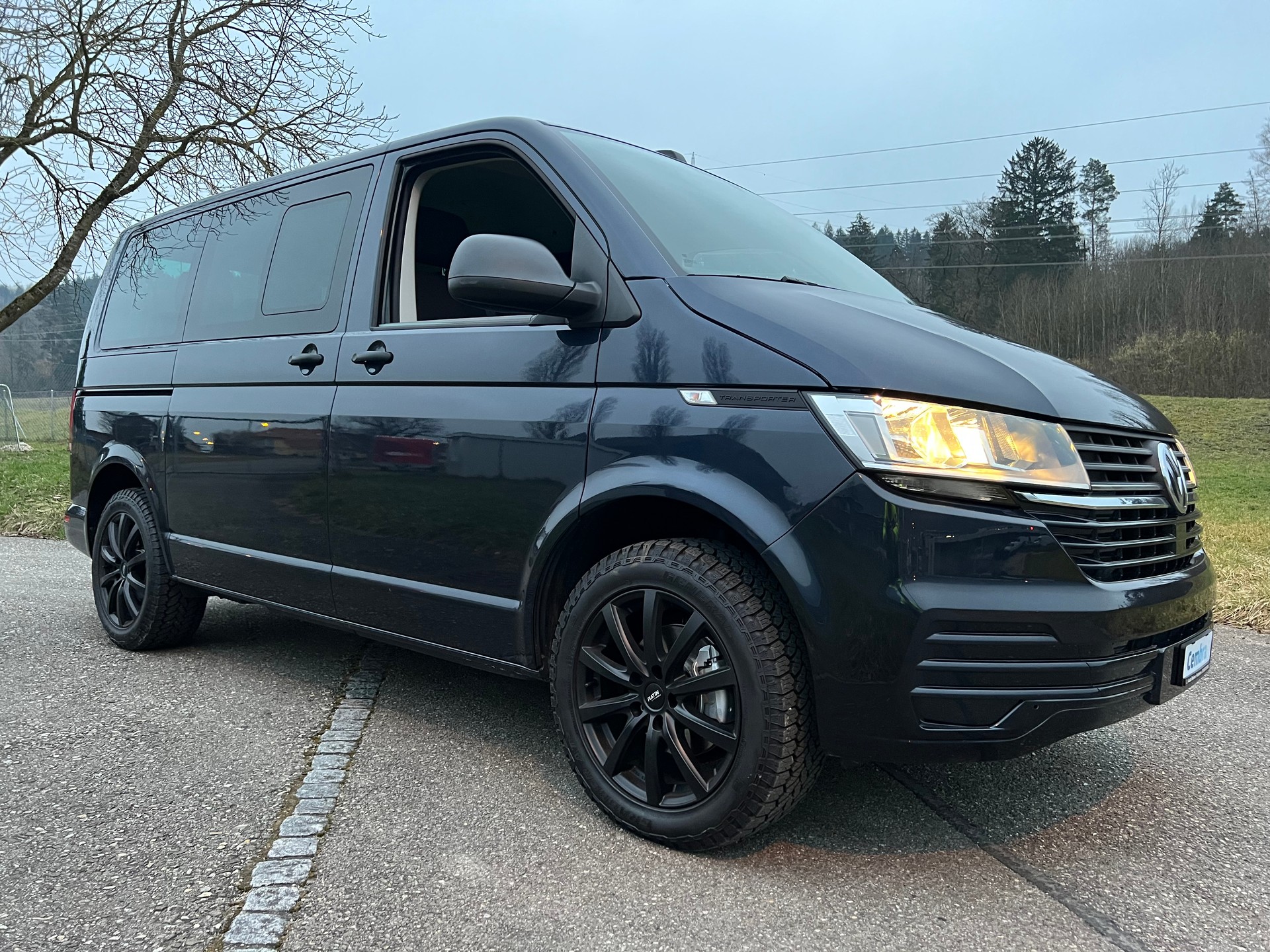 VW VW BUS 9 PLÄTZER AUTOMAT DSG  T6.1 2.0 TDI . CH WAGEN. GEPFLEGT. LEASING AB 499.-