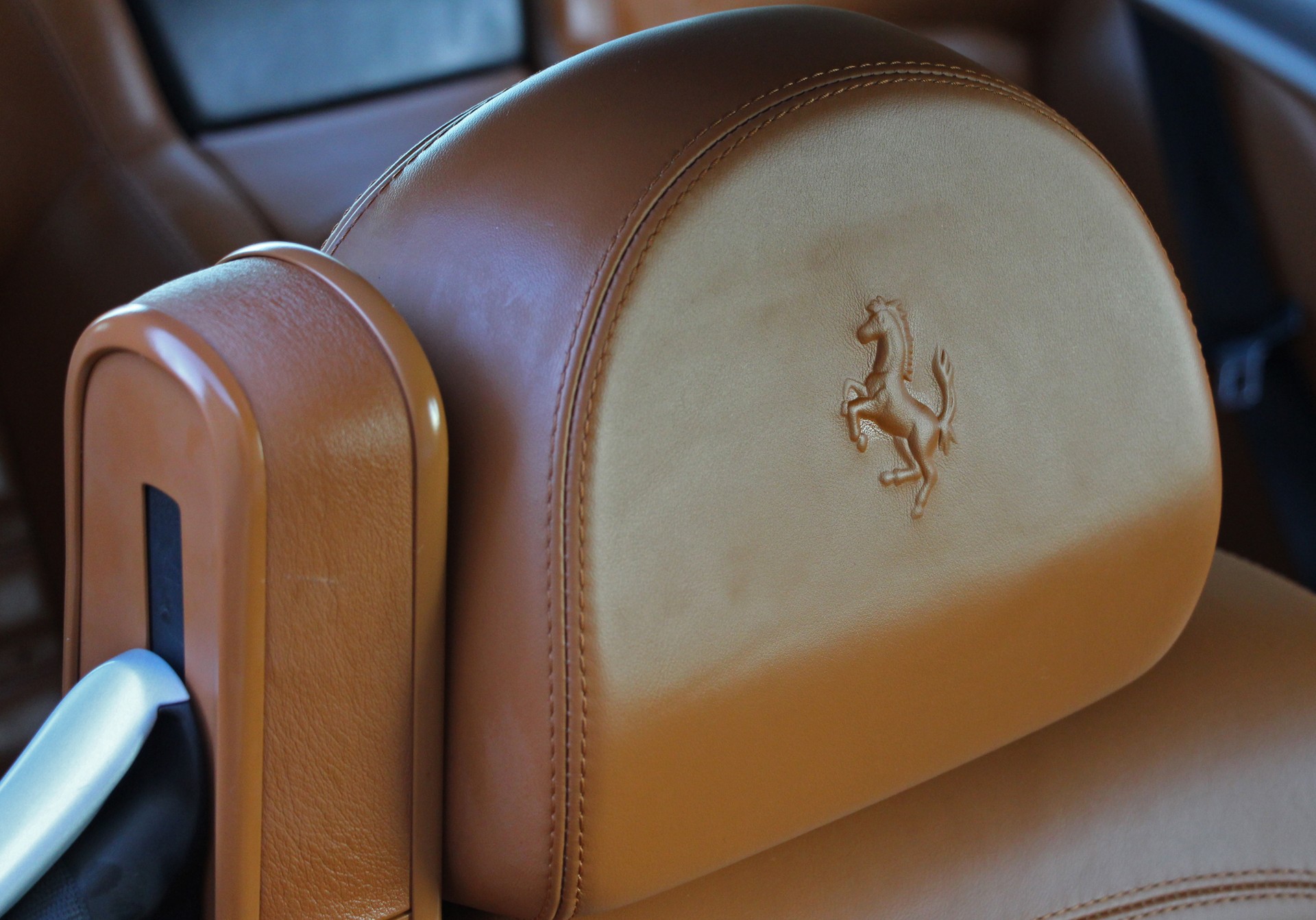 FERRARI 612 Scaglietti-image-13