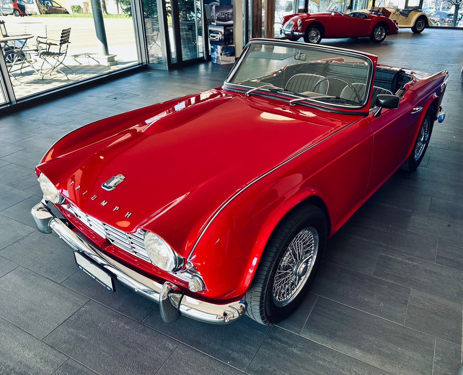 TRIUMPH TR4A  LHD "Overdrive"-image-2
