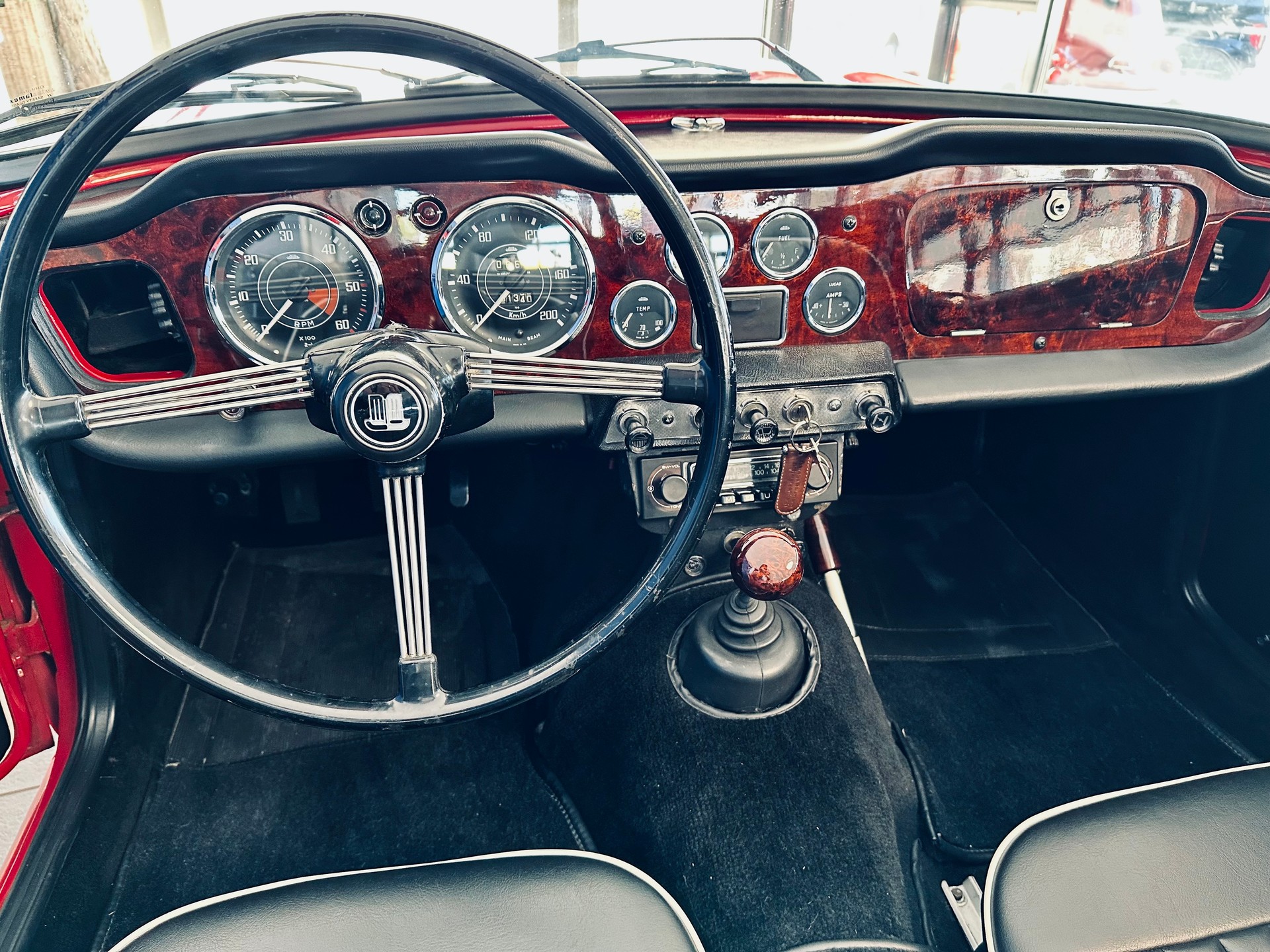 TRIUMPH TR4A LHD "Overdrive"-image-5